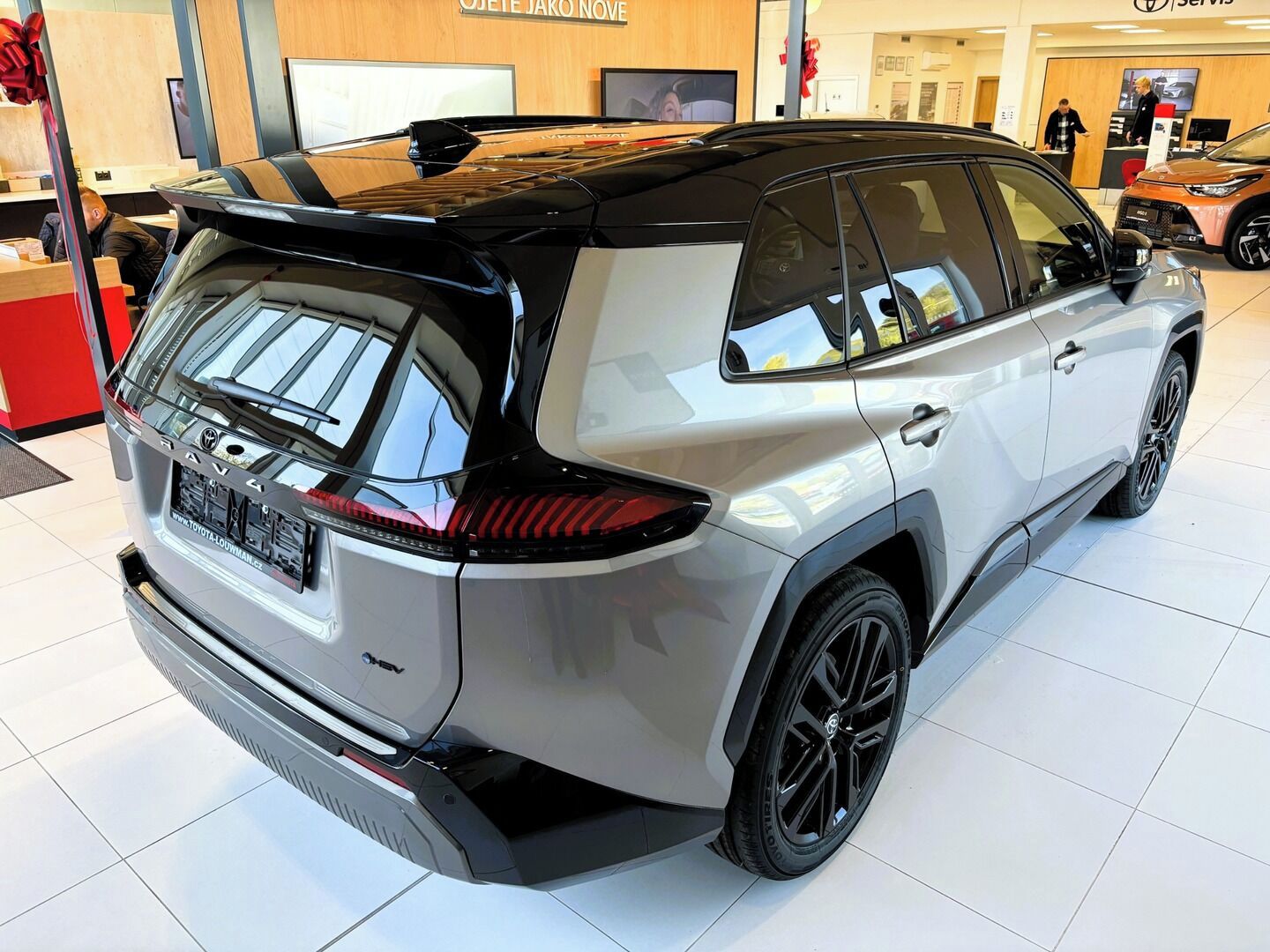 Toyota Rav4, 2,5 Style VIP AWD - fotka 6