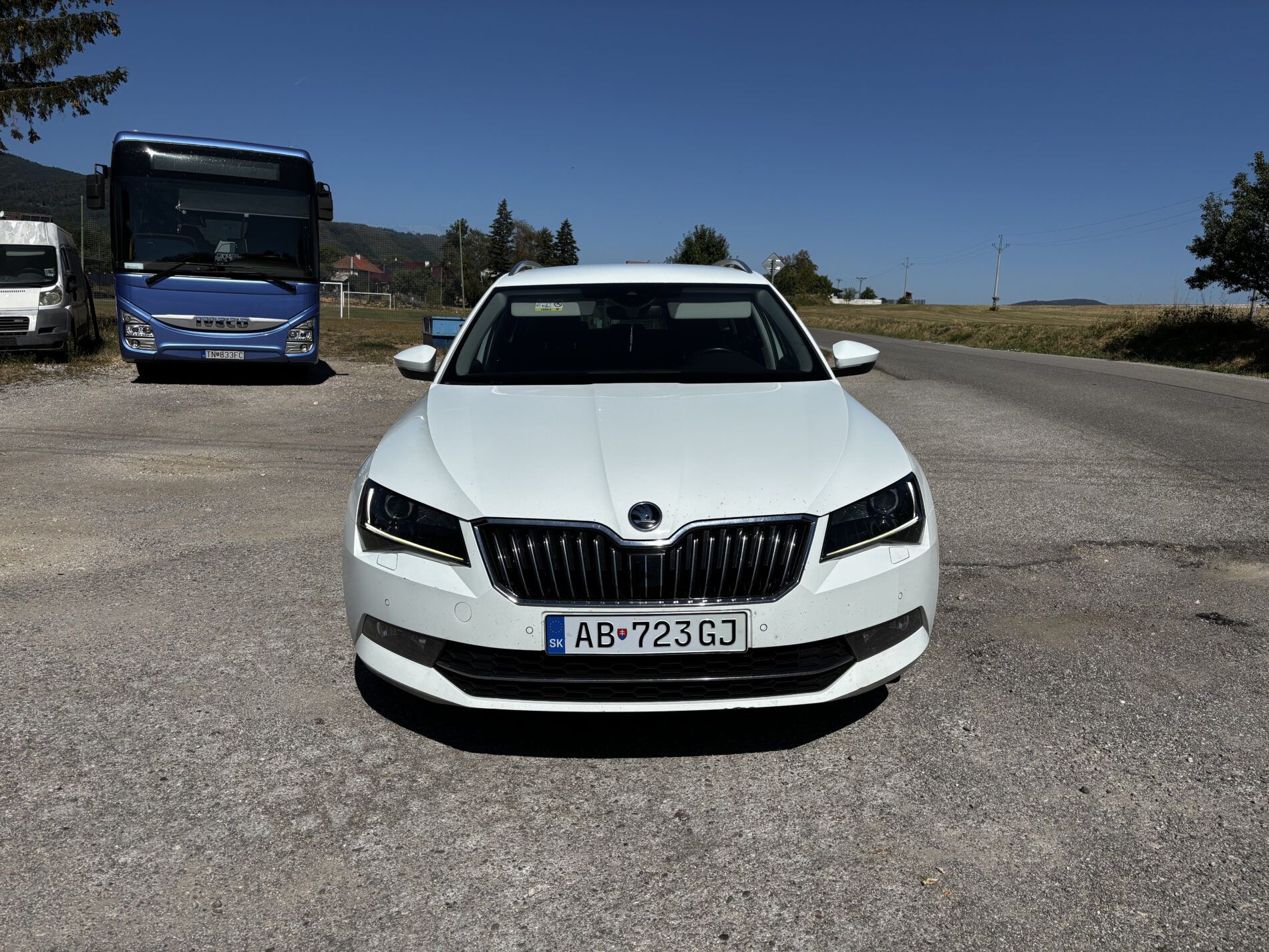 Škoda Superb - fotka 2