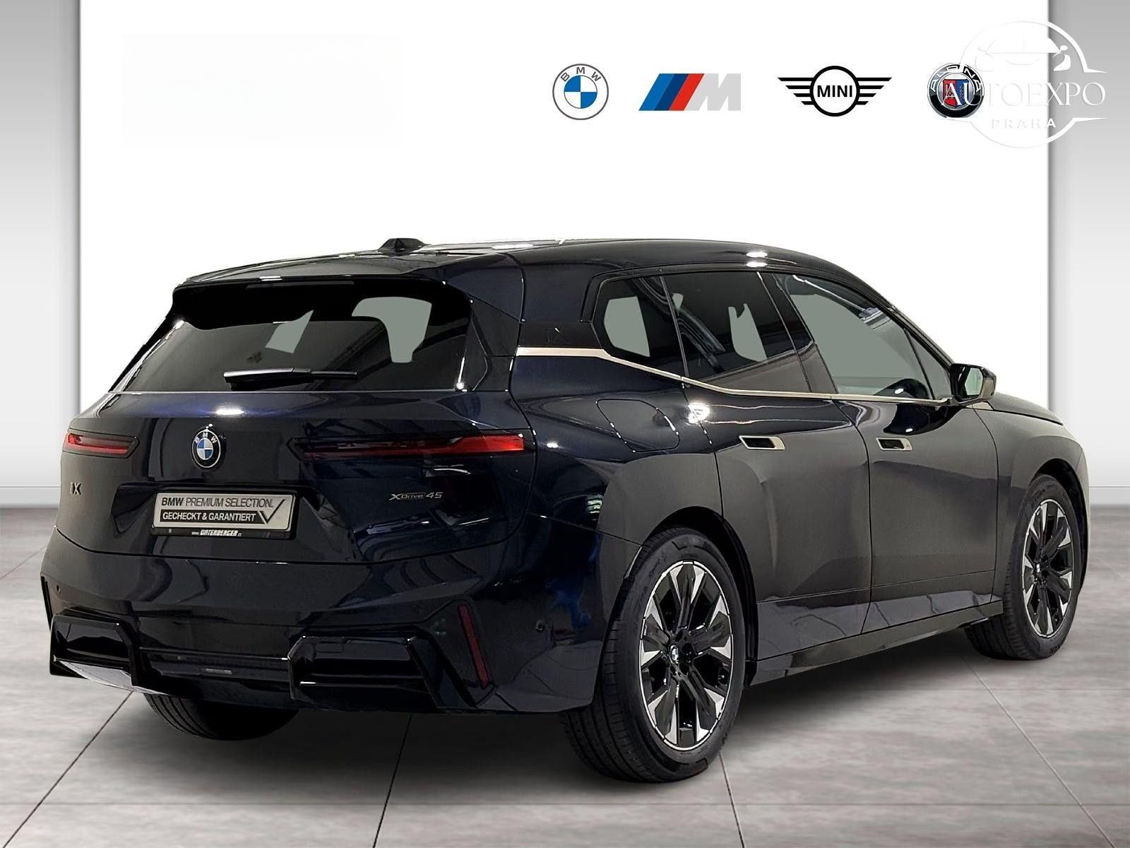 BMW iX, xDrive45 M Sportpaket* - fotka 2