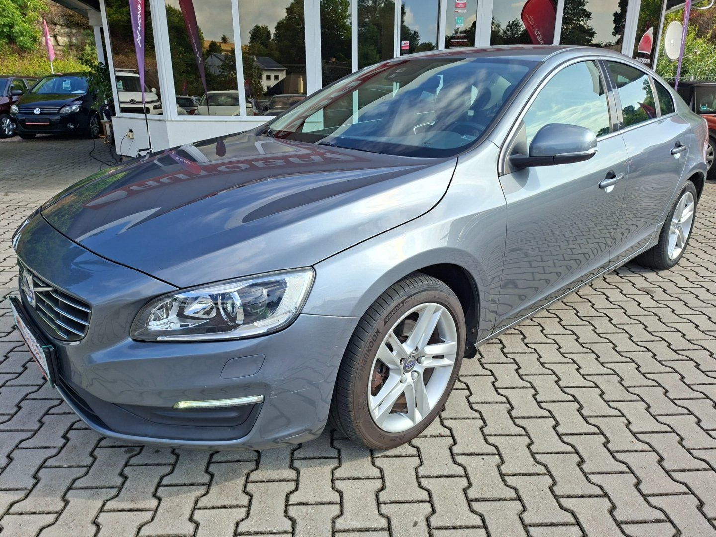 Volvo S60, 2.0 D4 147kW AUT -NOVÉ V ČR - fotka 4