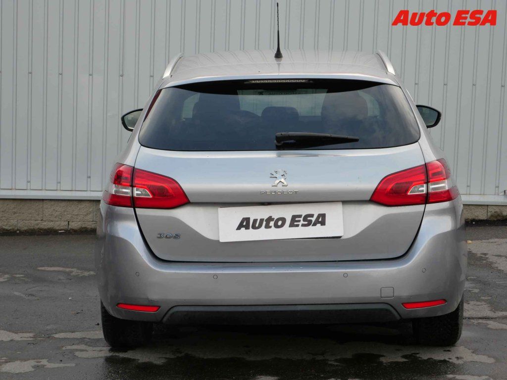 Peugeot 308, 1.2T,ČR,autoAC - fotka 5