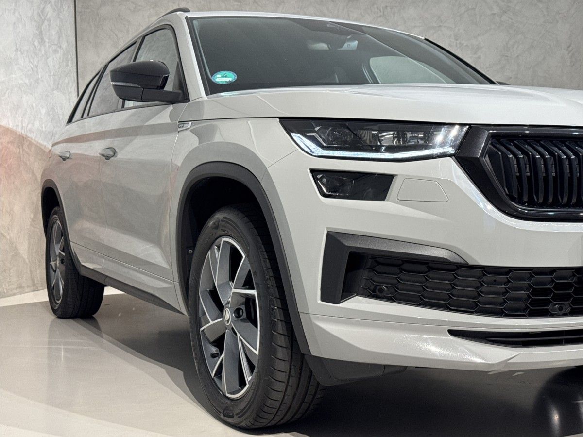 Škoda Kodiaq, 2,0 TDi  DSG Sportline Virtual - fotka 5