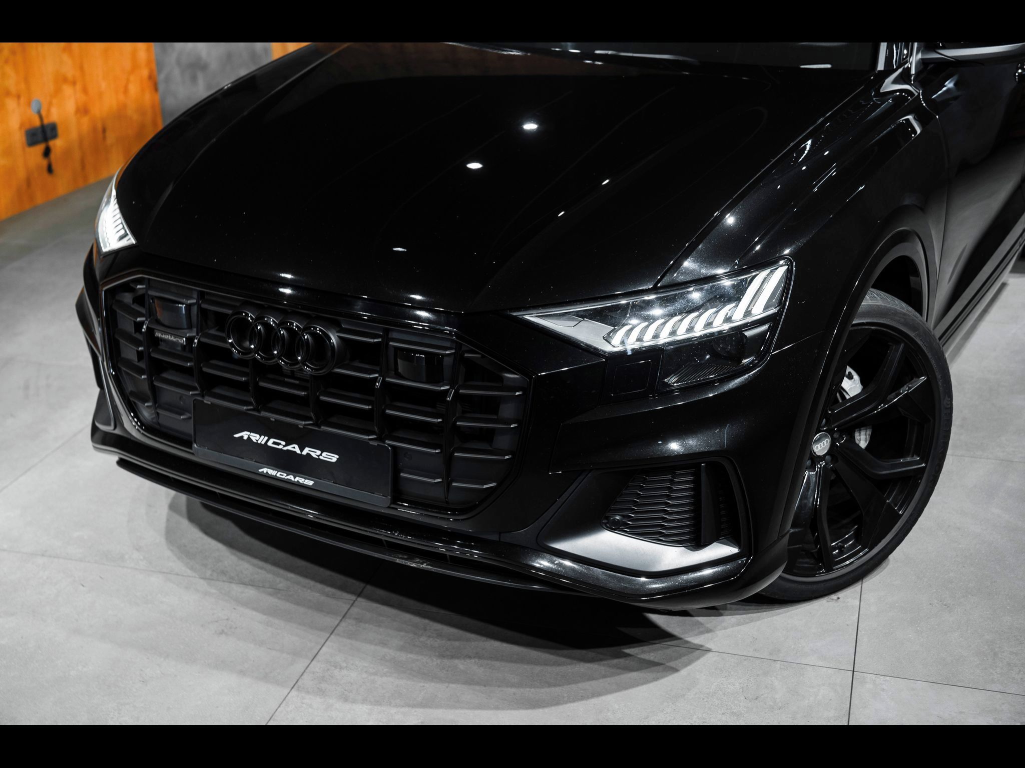 Audi Q8 - fotka 4