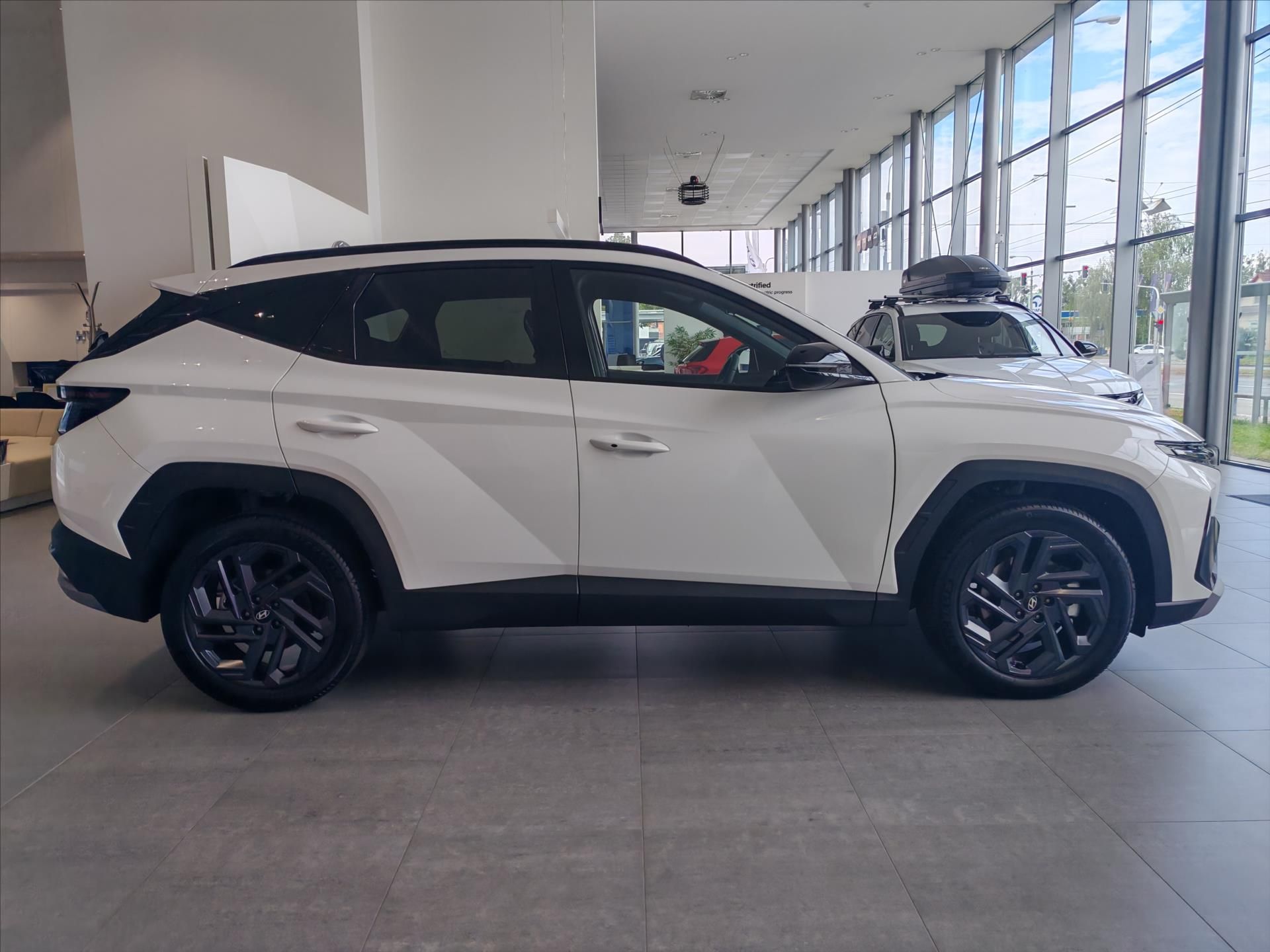 Hyundai Tucson, 1,6 T-GDi  GO Czech Plus! DCT - fotka 5