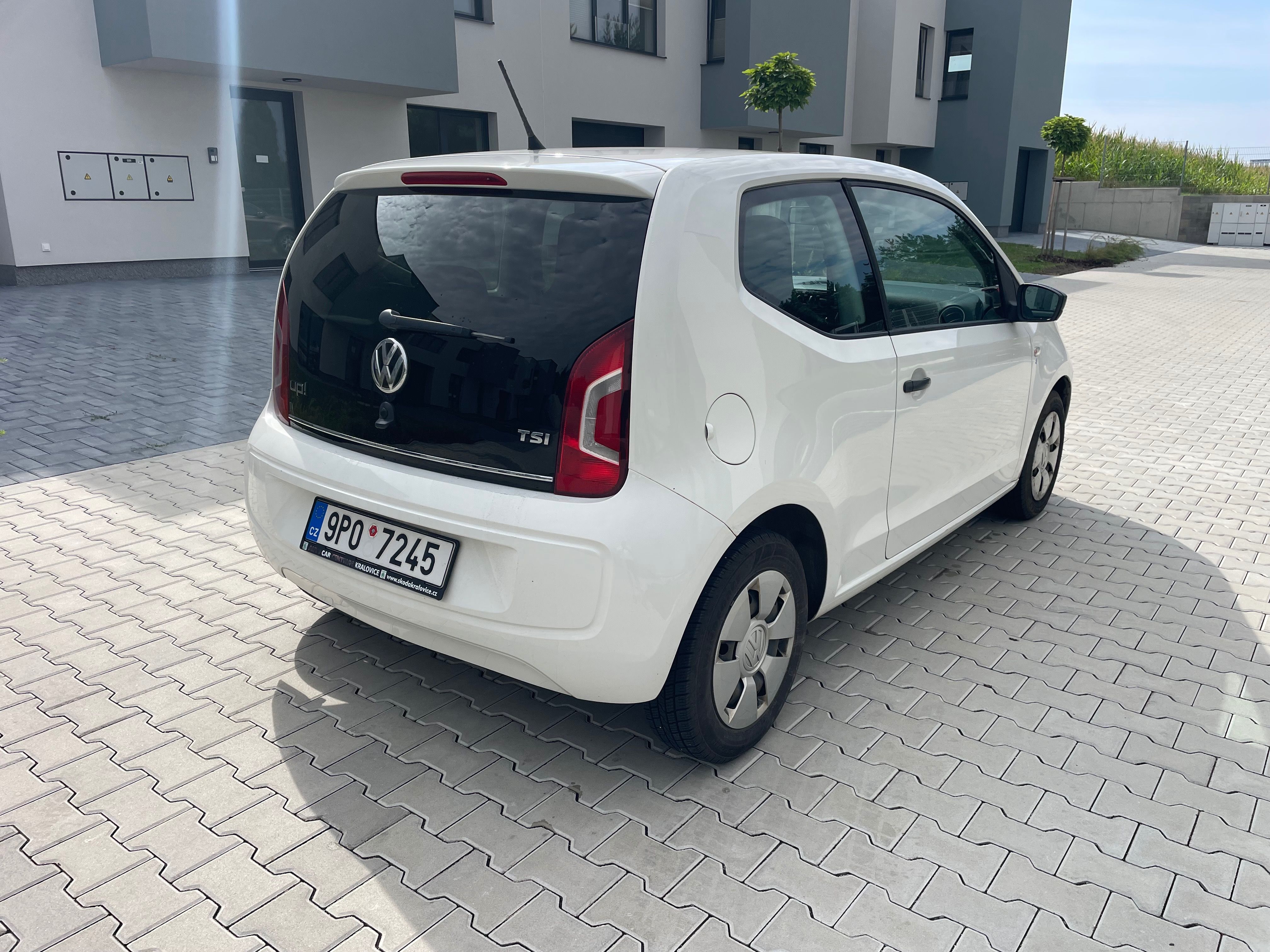 Volkswagen Up!, 1.0 MPI, KLIMATIZACE - fotka 5