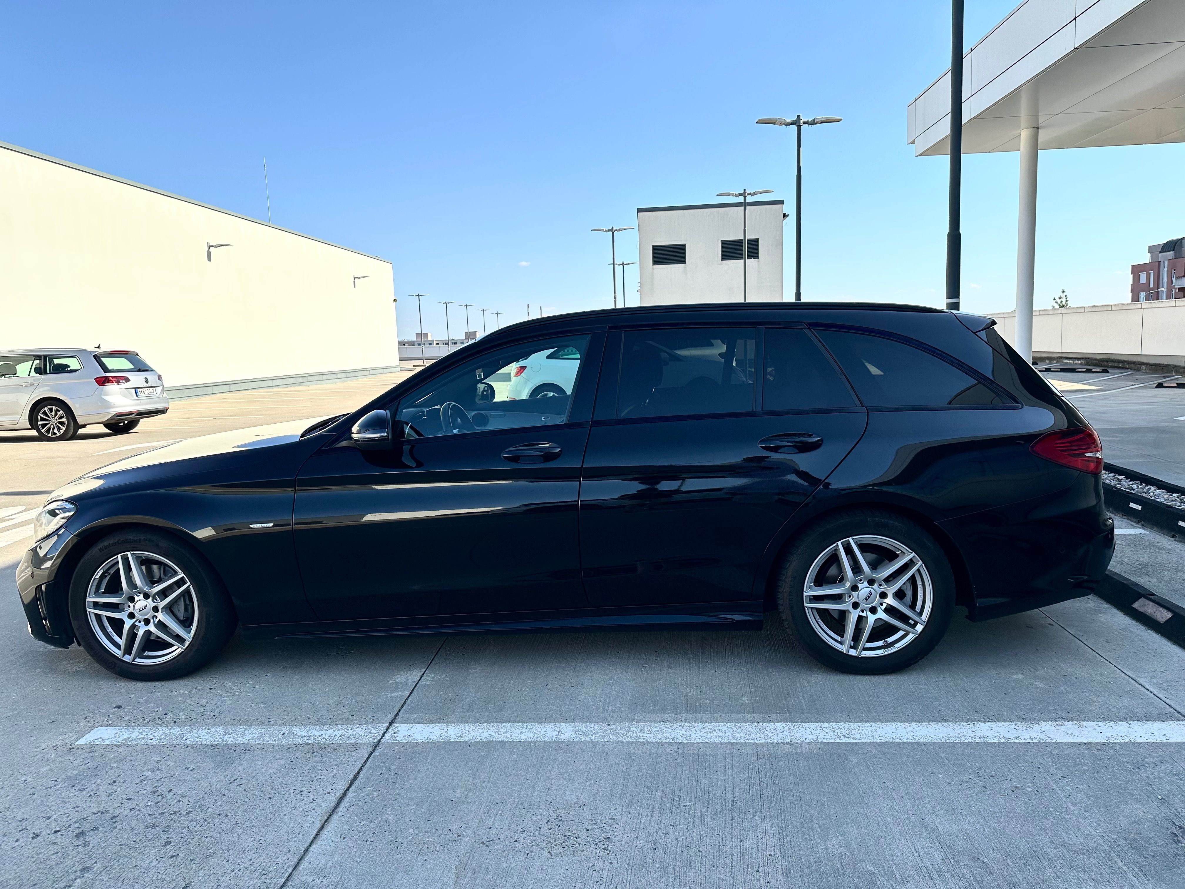 Mercedes-Benz Třídy C, MB Mercedes C220d AMG 2021 143 - fotka 5