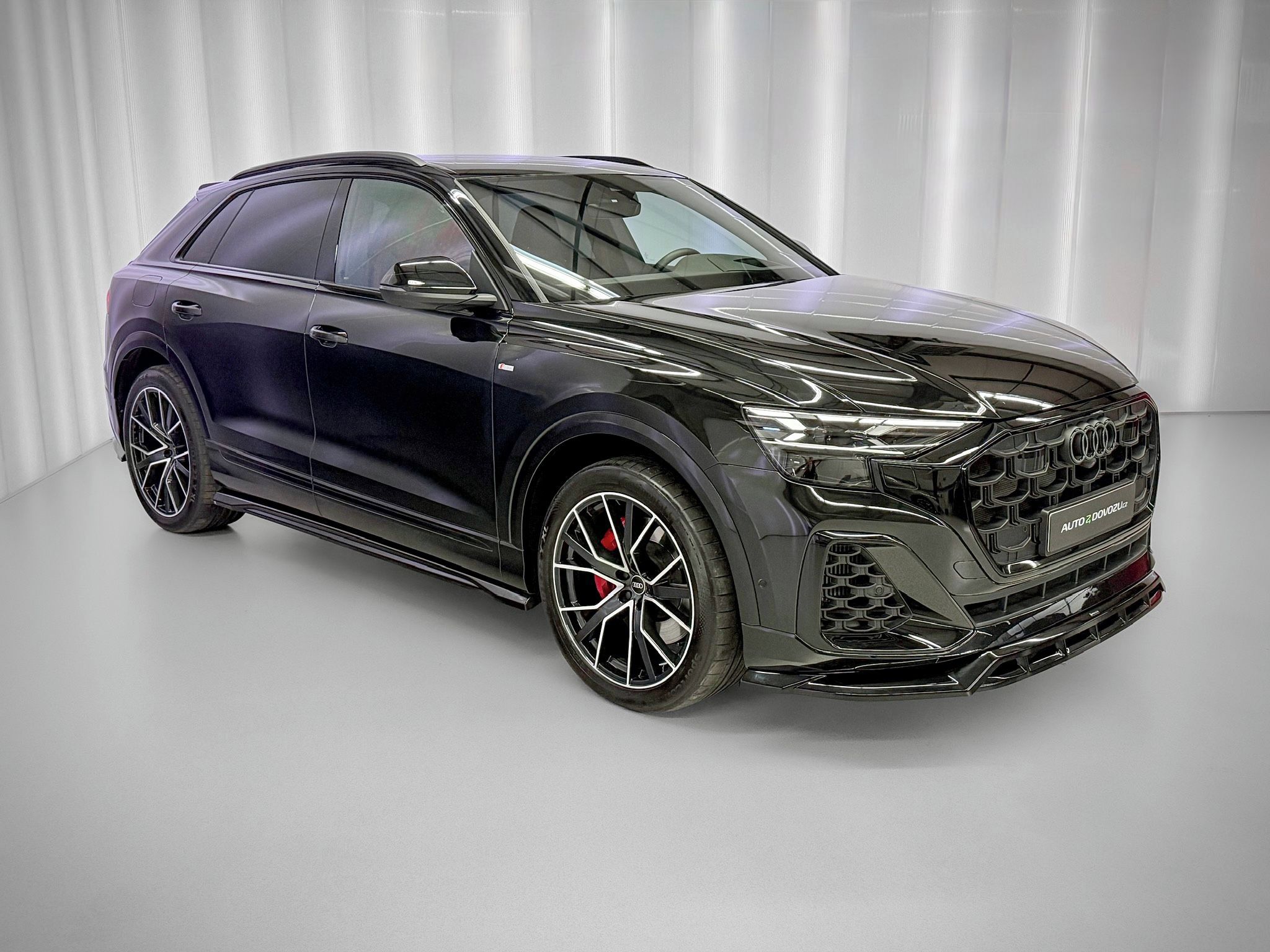 Audi Q8, 55TFSi e QUATTRO S-LINE, B&O, - fotka 4