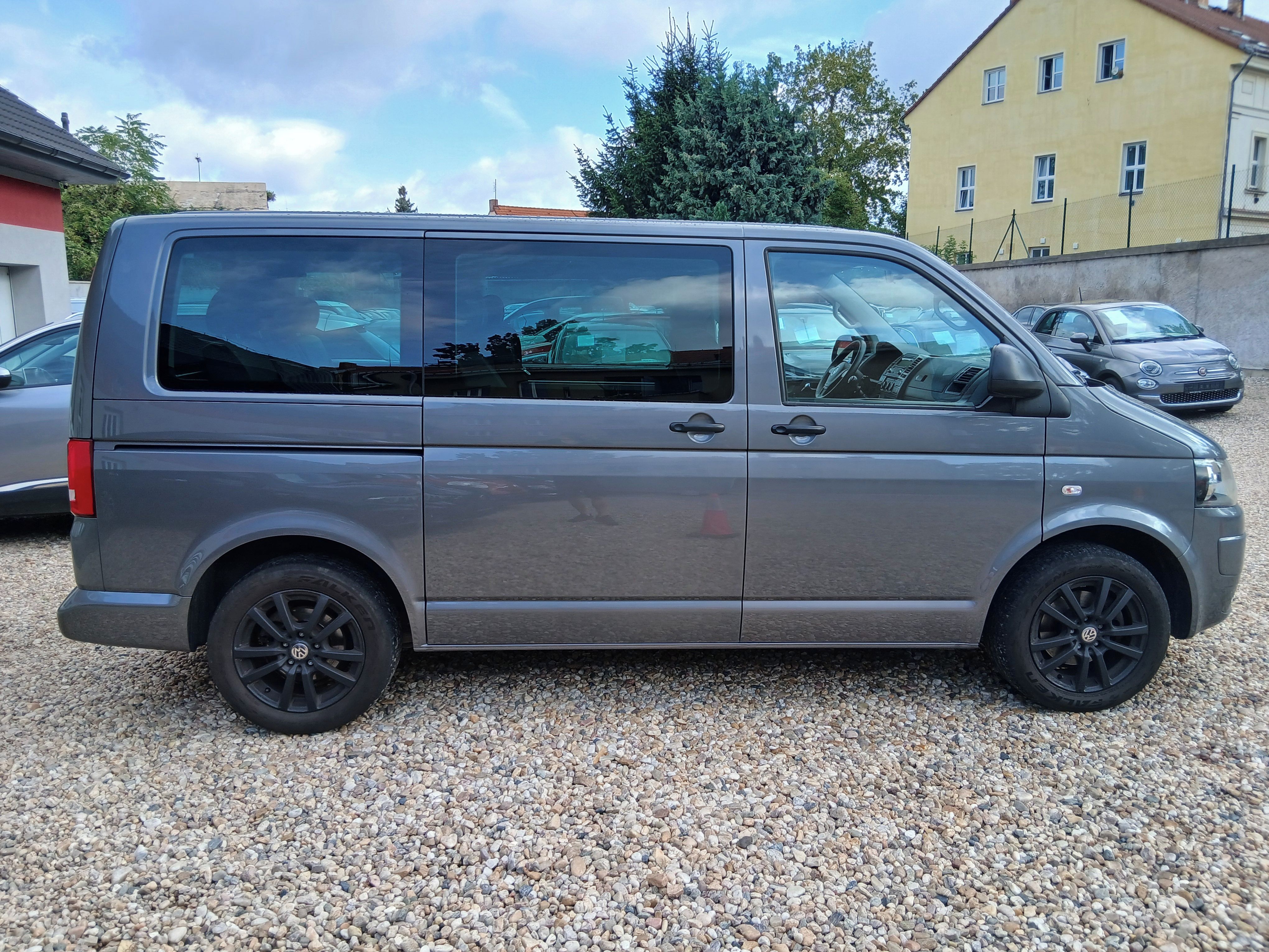 Volkswagen Multivan, 2.0 TDi 103KW S.Kniha, Tažné - fotka 4