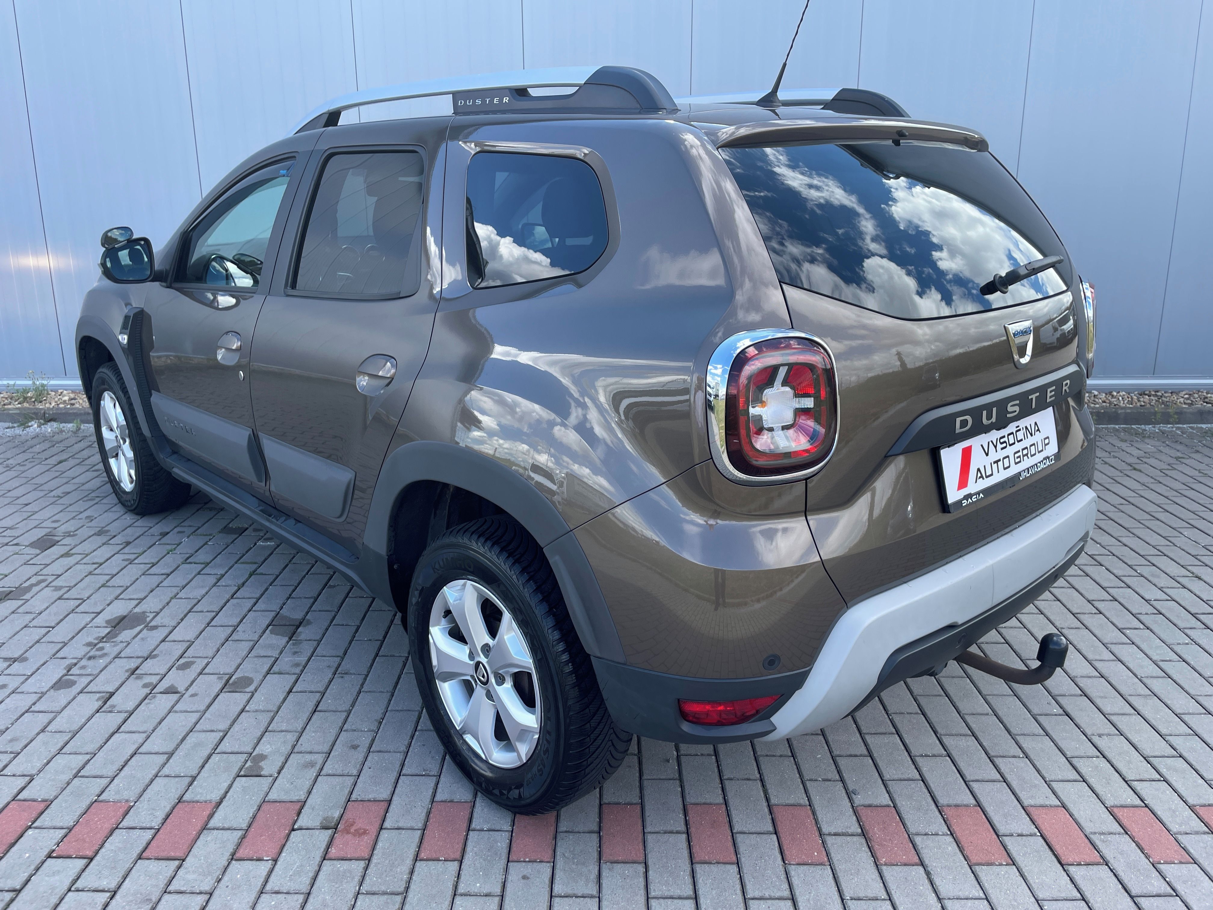Dacia Duster, 1,6 SCe 84kW Tažné Klima - fotka 2