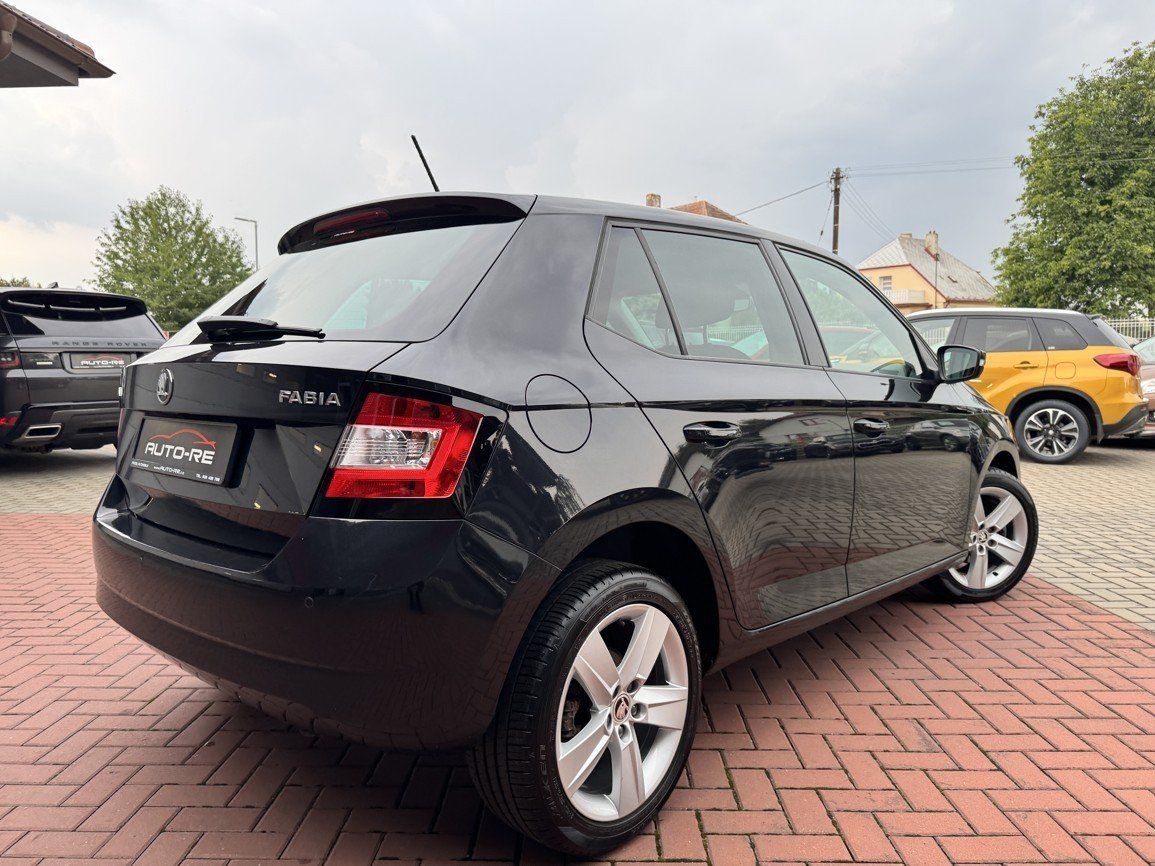 Škoda Fabia, 1.2TSi Style Navi Digi Klima - fotka 2