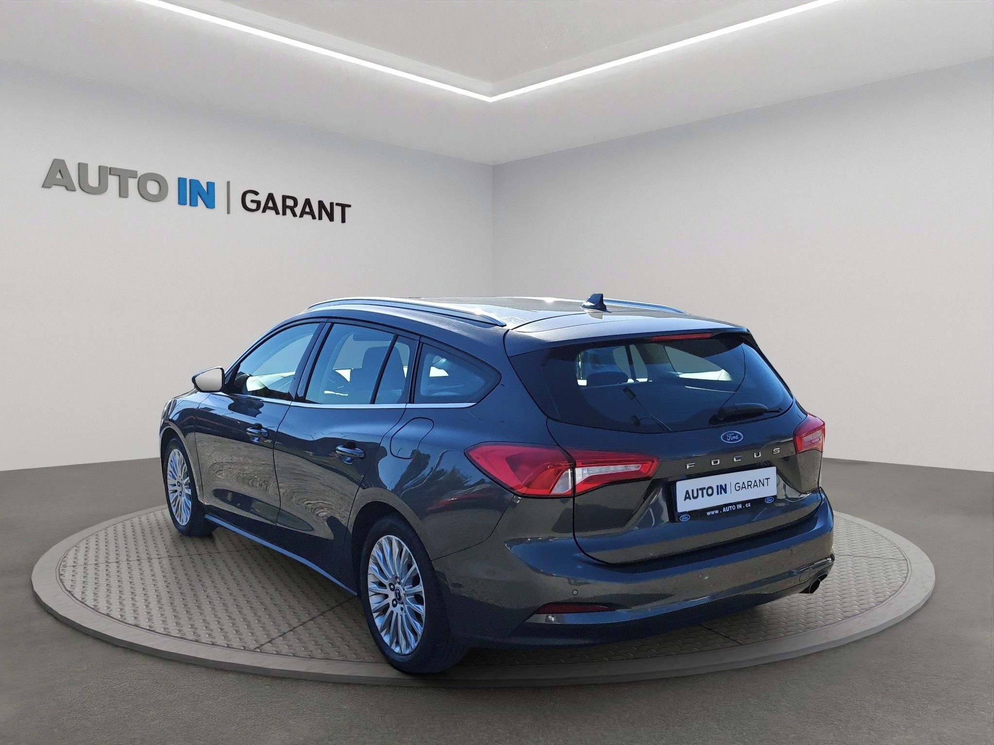 Ford Focus, Titanium . 92KW, ČR , SERVIS - fotka 4