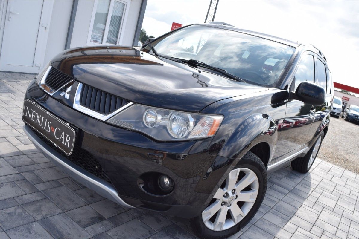 Mitsubishi Outlander, 2,2 d 115KW TAŽNÉ 7MÍST 4X4