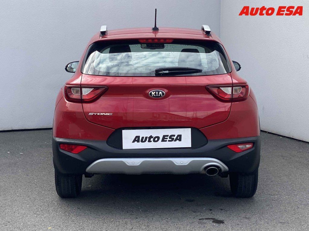Kia Stonic, 1.4 CVVT,2.maj,ČR,navi - fotka 5
