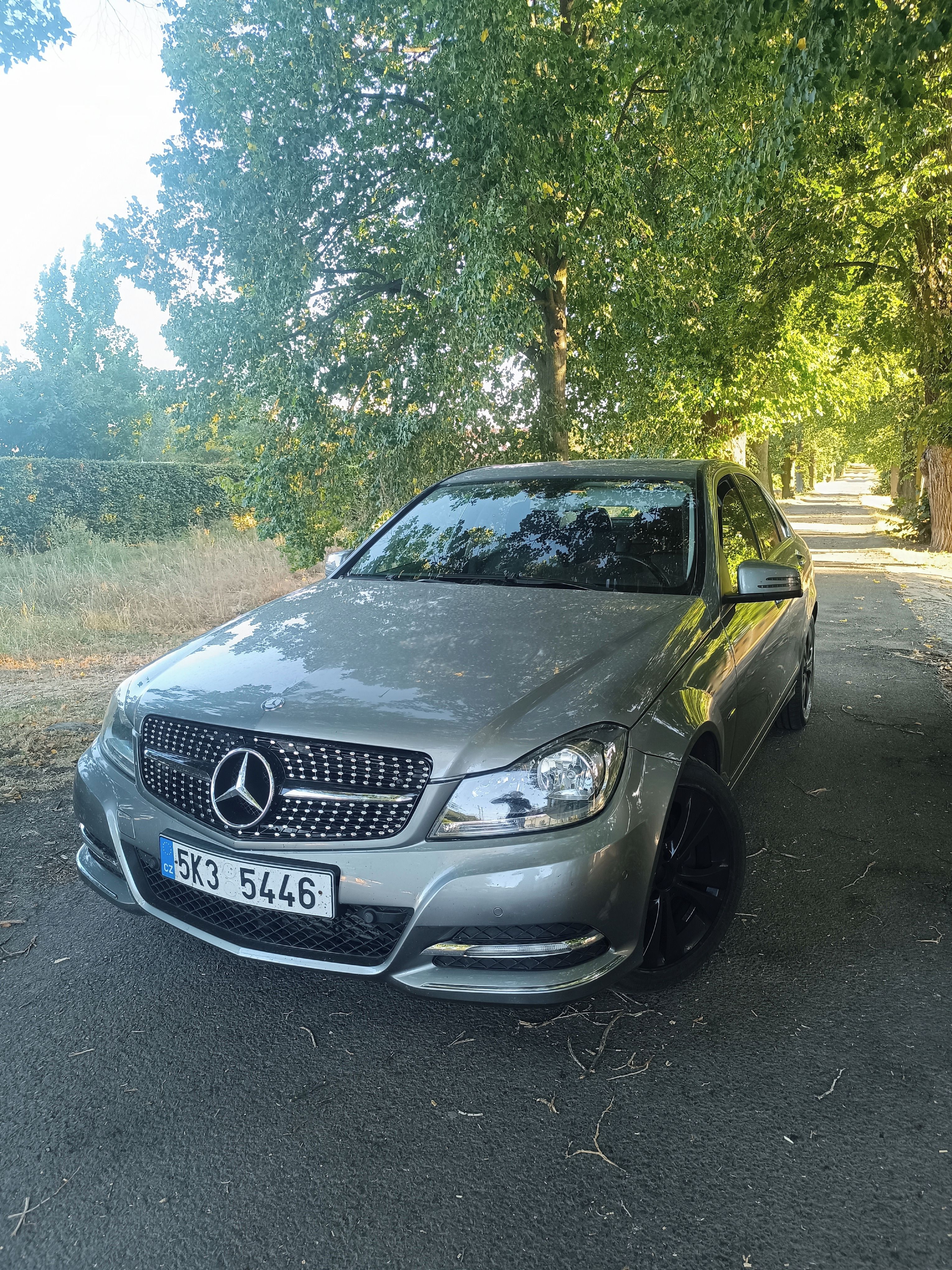 Mercedes-Benz Třídy C, Mercedes-Benz c220 125kw - fotka 3