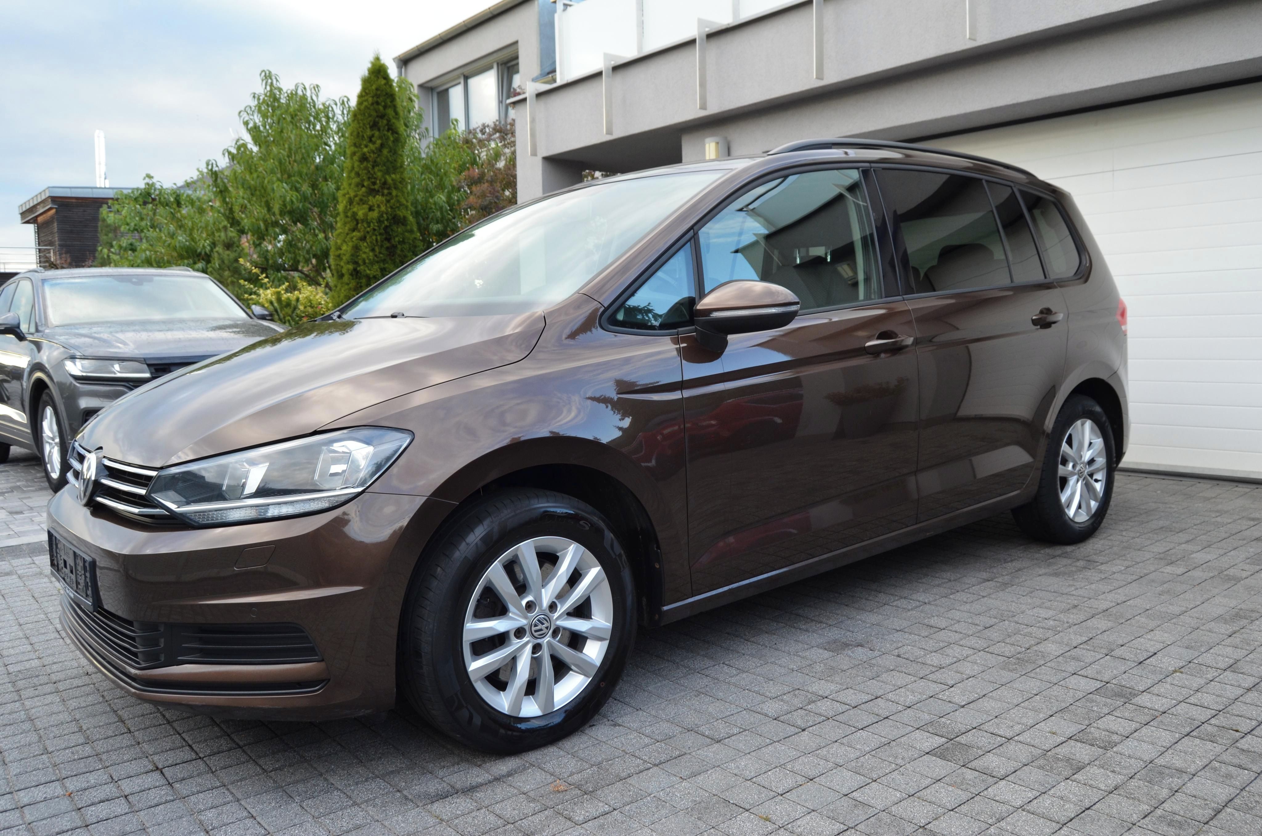 Volkswagen Touran, 1.2 TSI 7 míst - fotka 4