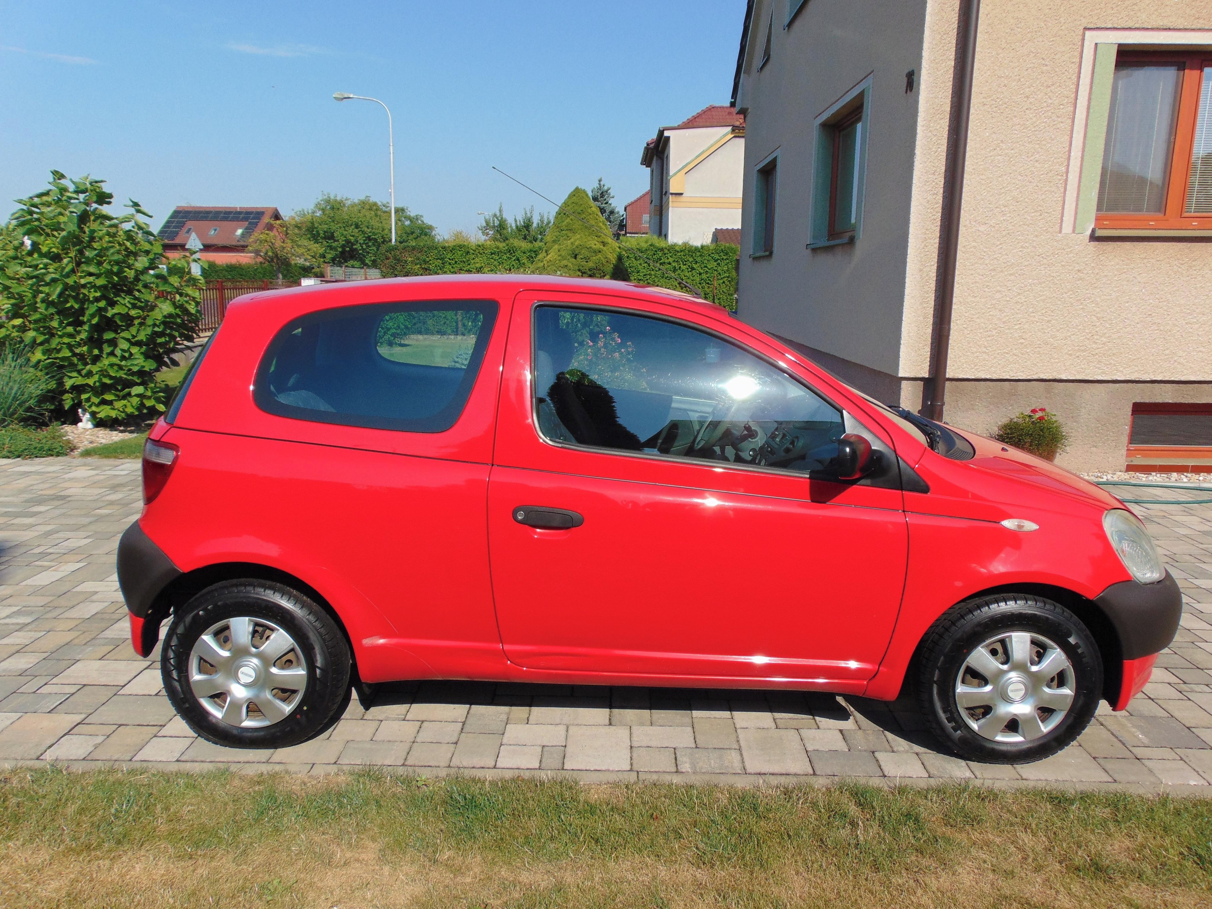 Toyota Yaris, 1.0 50kW,BENZIN,PŮVOD ČR,KLIMA - fotka 4
