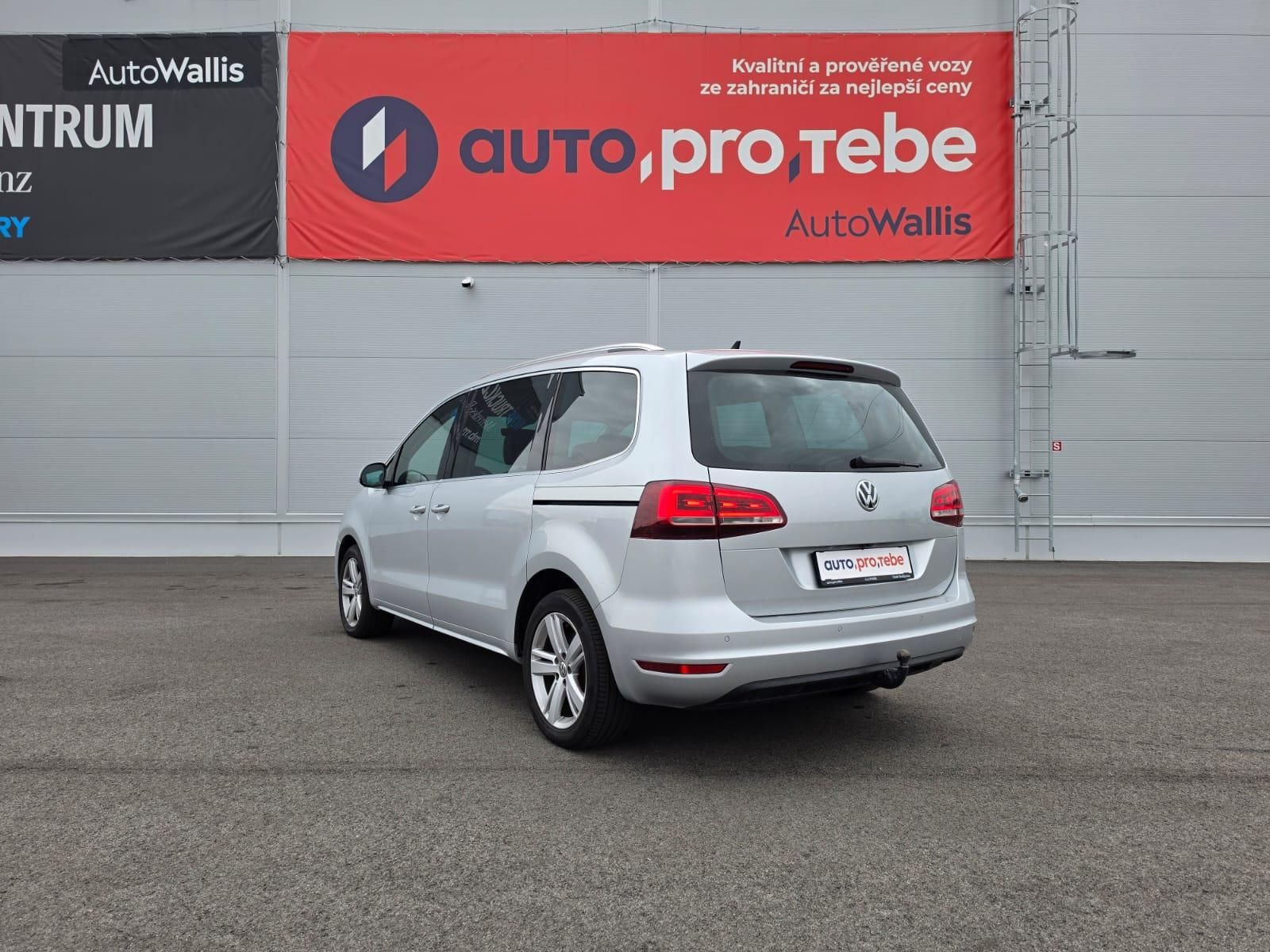 Volkswagen Sharan, 2.0TDI DSG 4x4 7-M Webasto TZ - fotka 5