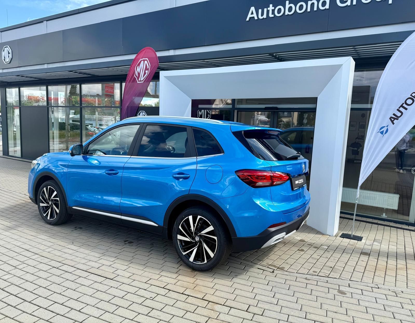 MG ZS, EXCLUSIVE Hybrid+ 145kW 4AT - fotka 4