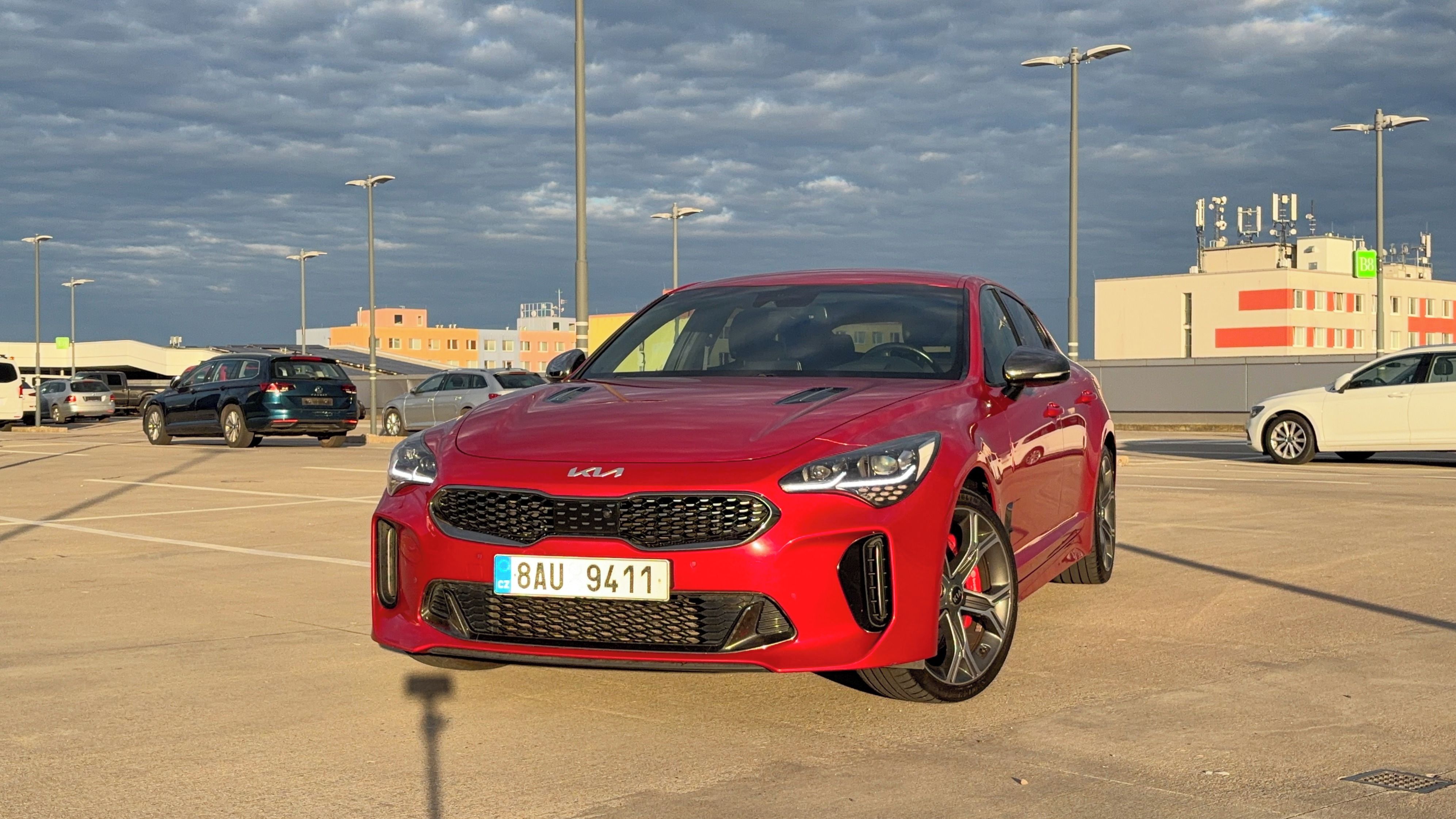 Kia Stinger, Kia Stinger GT 3.3 T-GDi 8AT - fotka 2