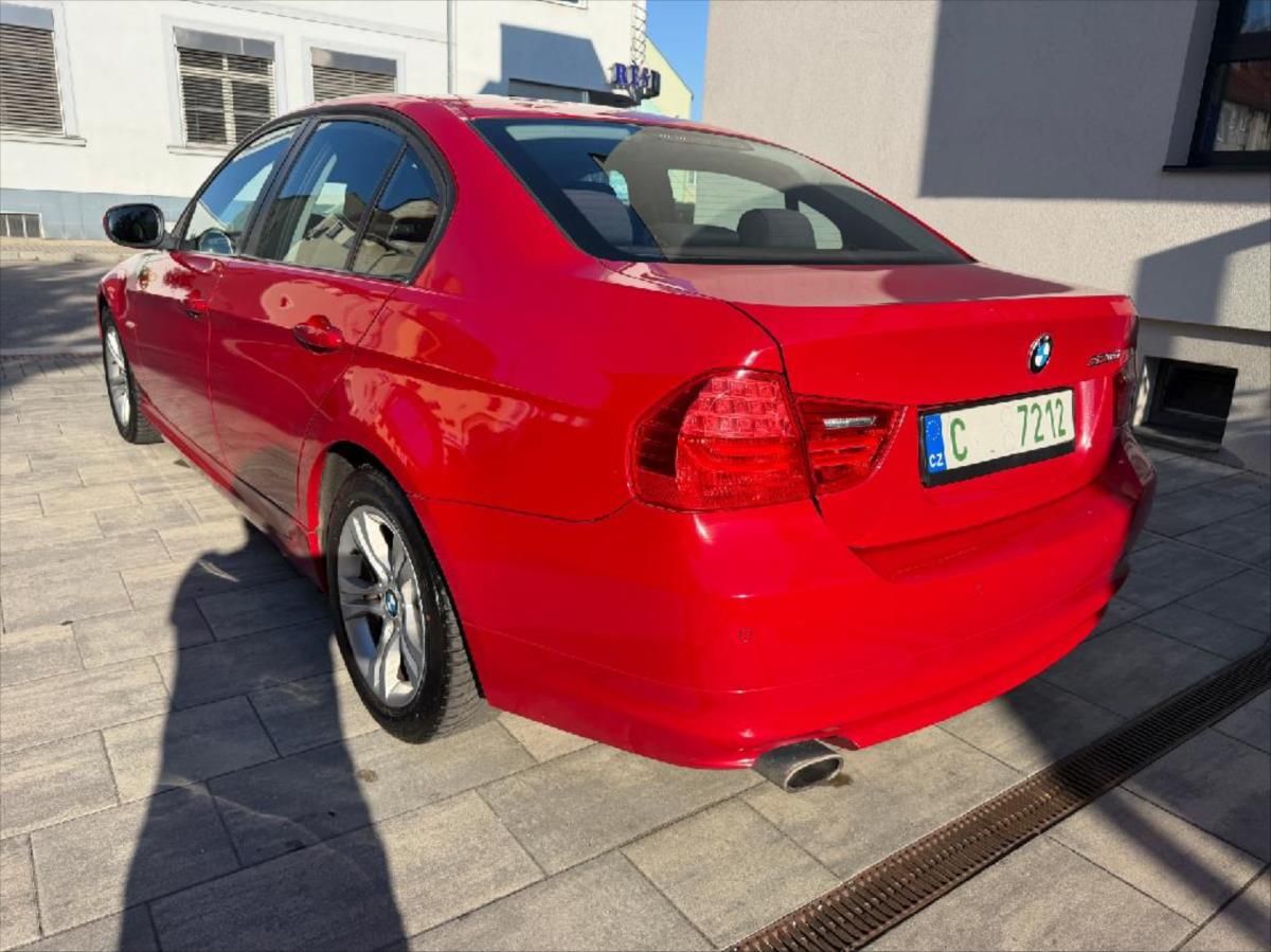 BMW Řada 3, 2,0 Diesel  E90 - fotka 5