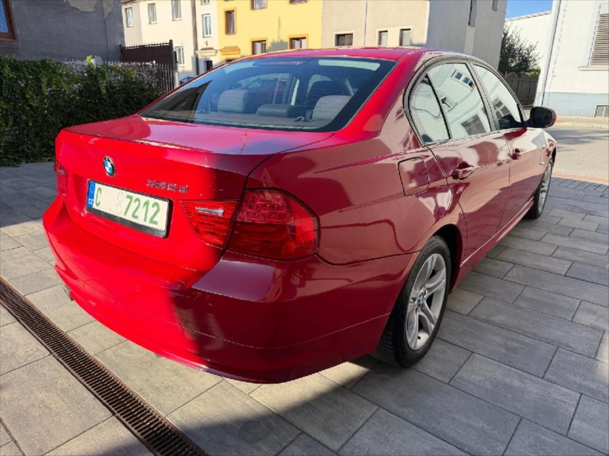BMW Řada 3, 2,0 Diesel  E90 - fotka 6