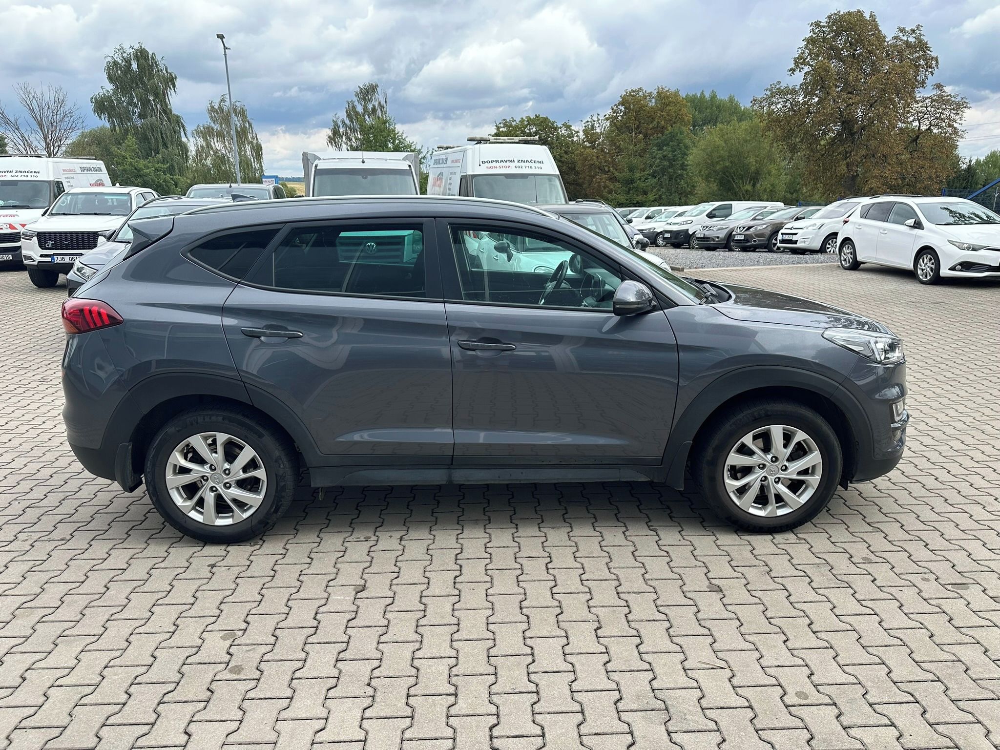 Hyundai Tucson, 1,6D 85kW  2 sady pneumatik - fotka 6