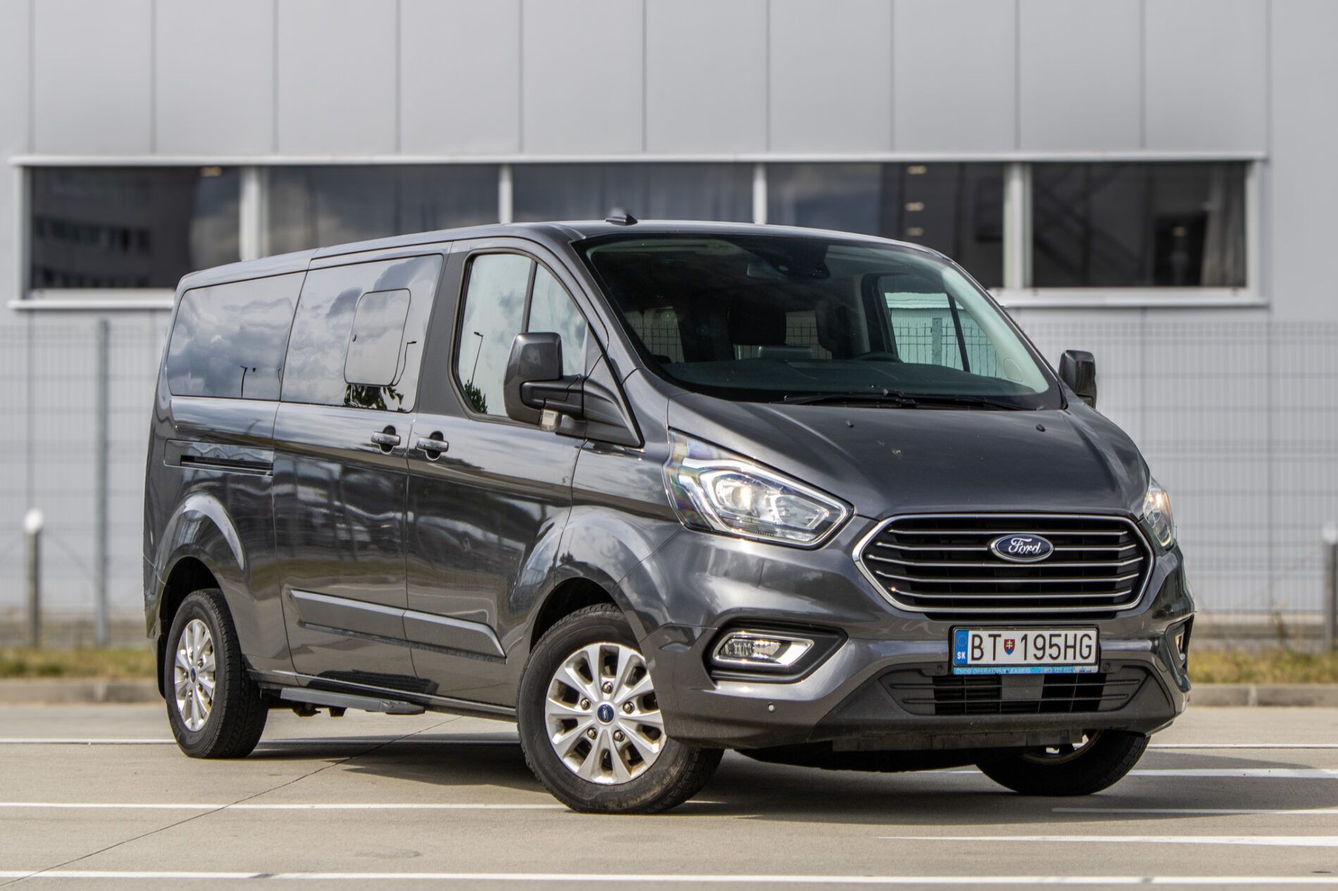 Ford Tourneo Custom - fotka 3
