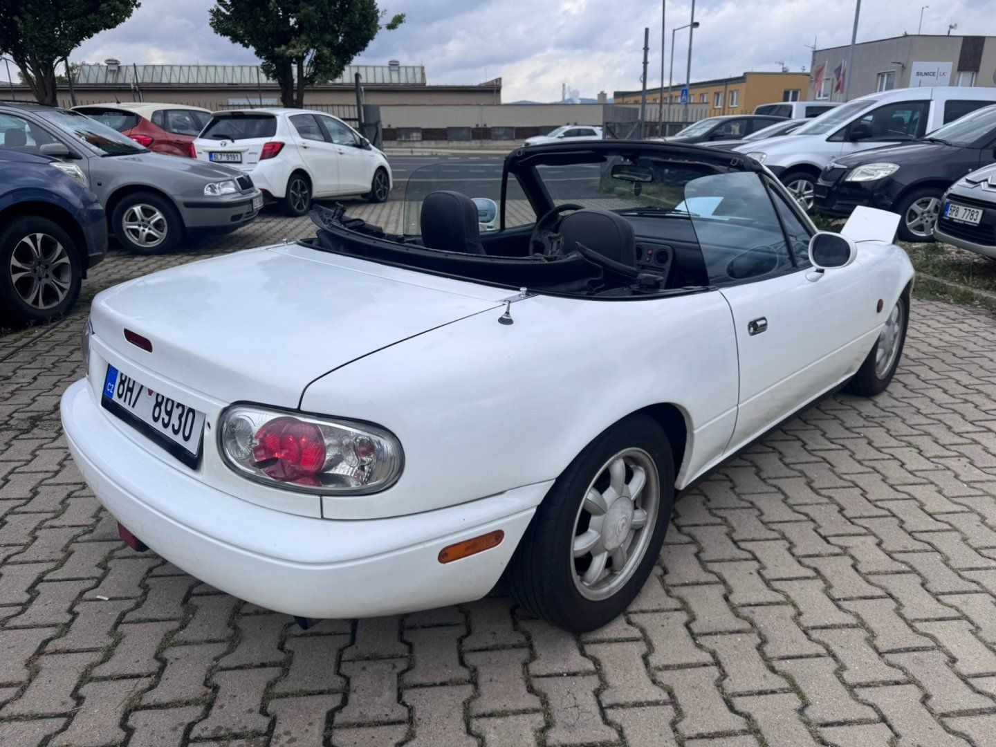 Mazda MX-5, NA 1,6i 85 KW MRKAČKA STK - fotka 6