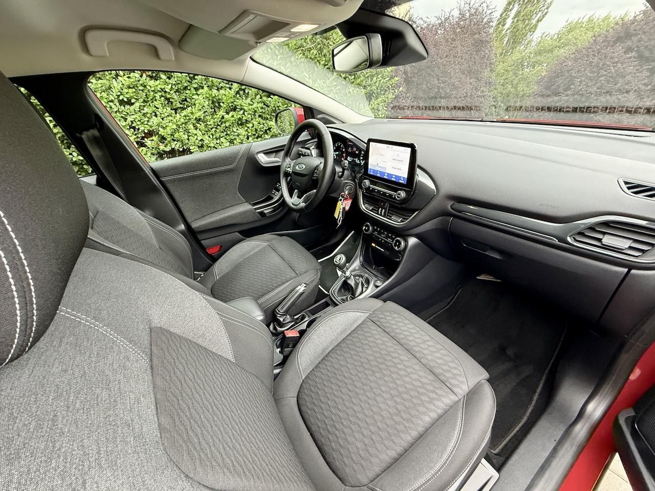 Ford Puma, 1.0EB mHEV 92kW Titanium ČR - fotka 4