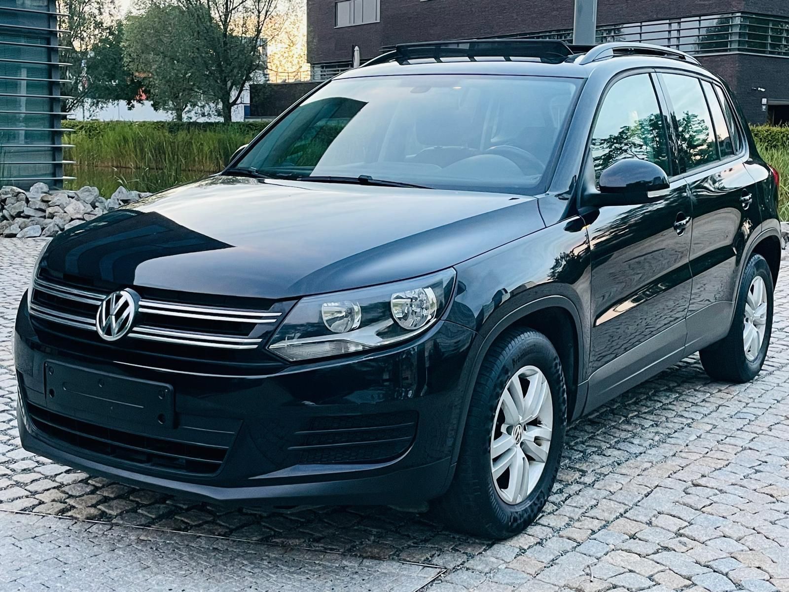 Volkswagen Tiguan, 1.4TSI MANUÁL VÝHŘEV PANORAMA - fotka 3