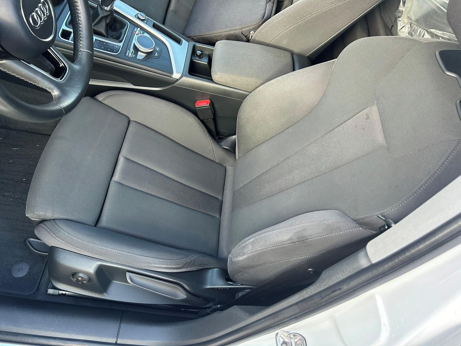 Audi A4 Avant, Audi A4 Avant Sport 2.0 TDI - fotka 6