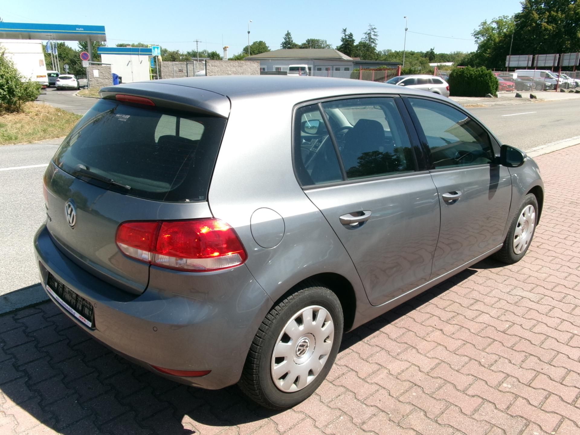 Volkswagen Golf, 1,2TSI AUTOKLIMA - fotka 4
