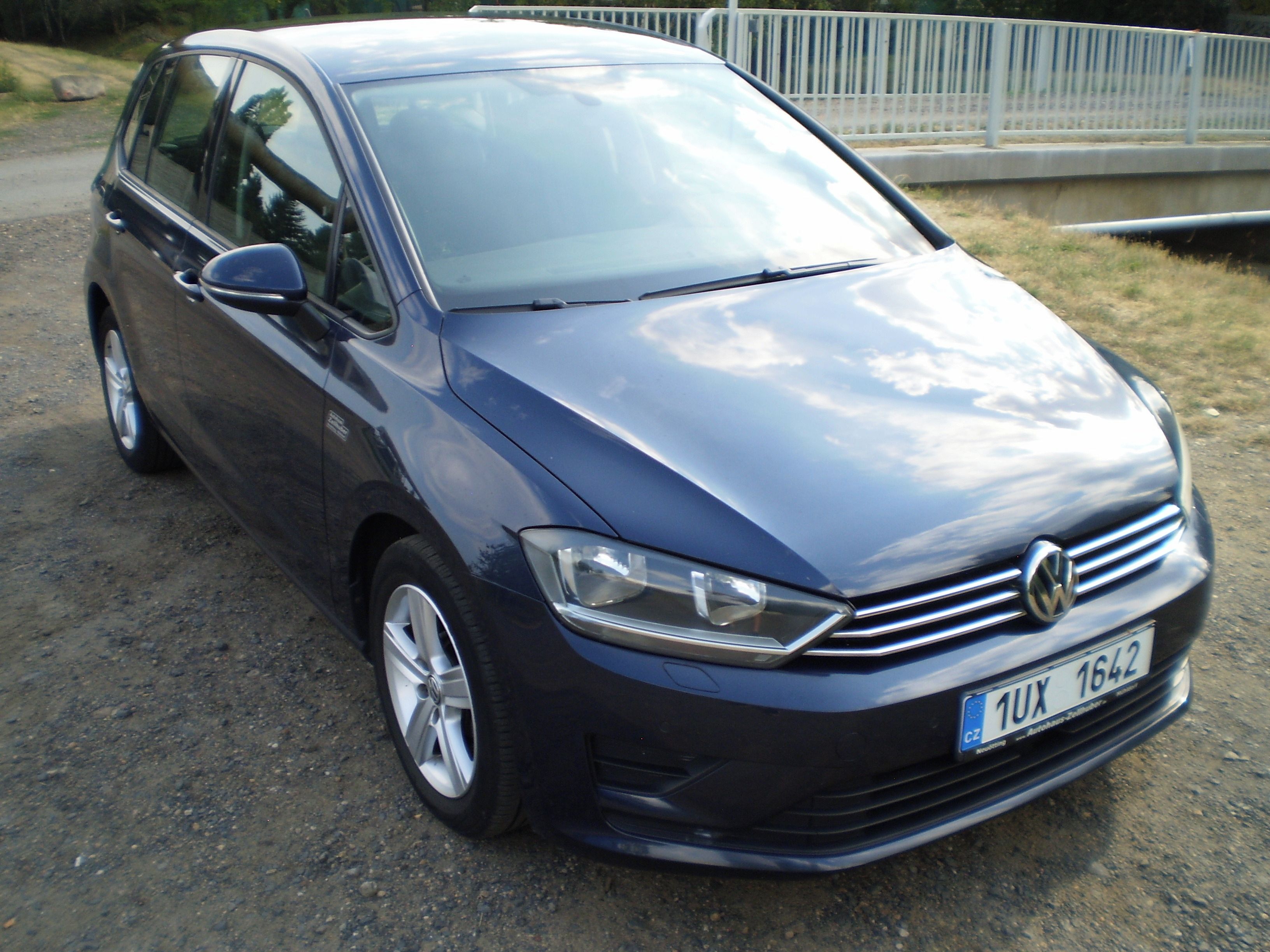 Volkswagen Golf Sportsvan, Comfort,servisovano - fotka 2
