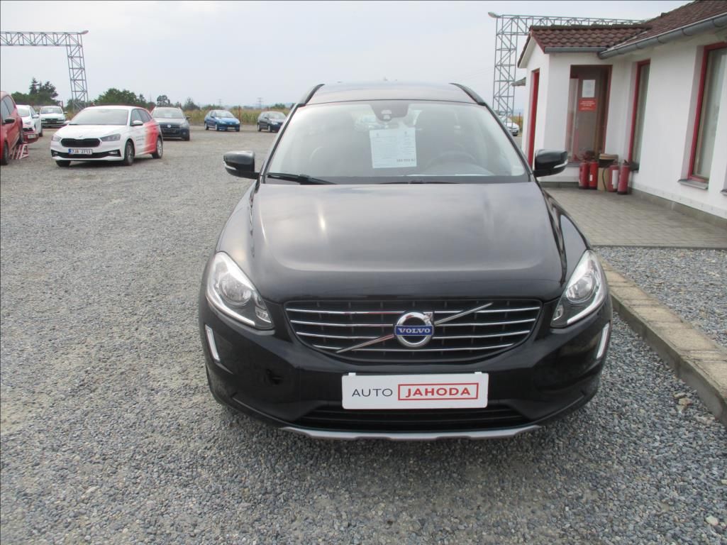Volvo XC60, 2,0 D3, klima,servis,tažné,CZ, - fotka 2