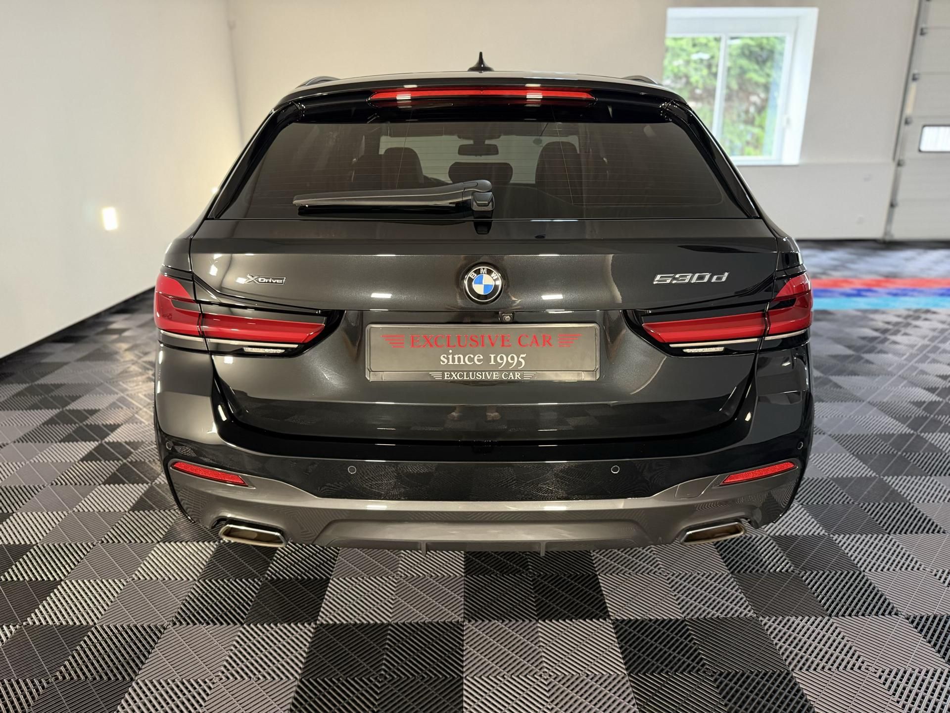 BMW Řada 5, 530d xDrive M-Sport Laser FCL - fotka 5