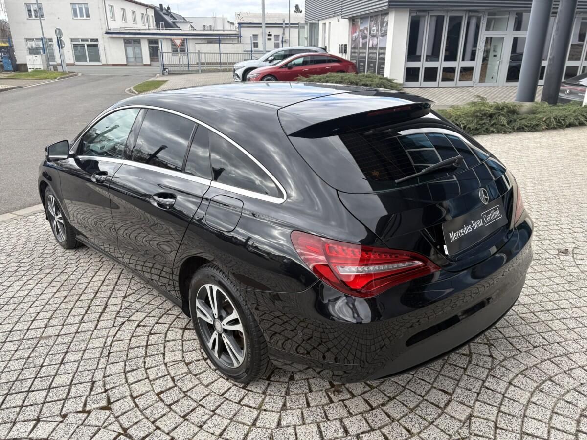 Mercedes-Benz CLA, 1,6 180 SB ČR 1.maj - fotka 4