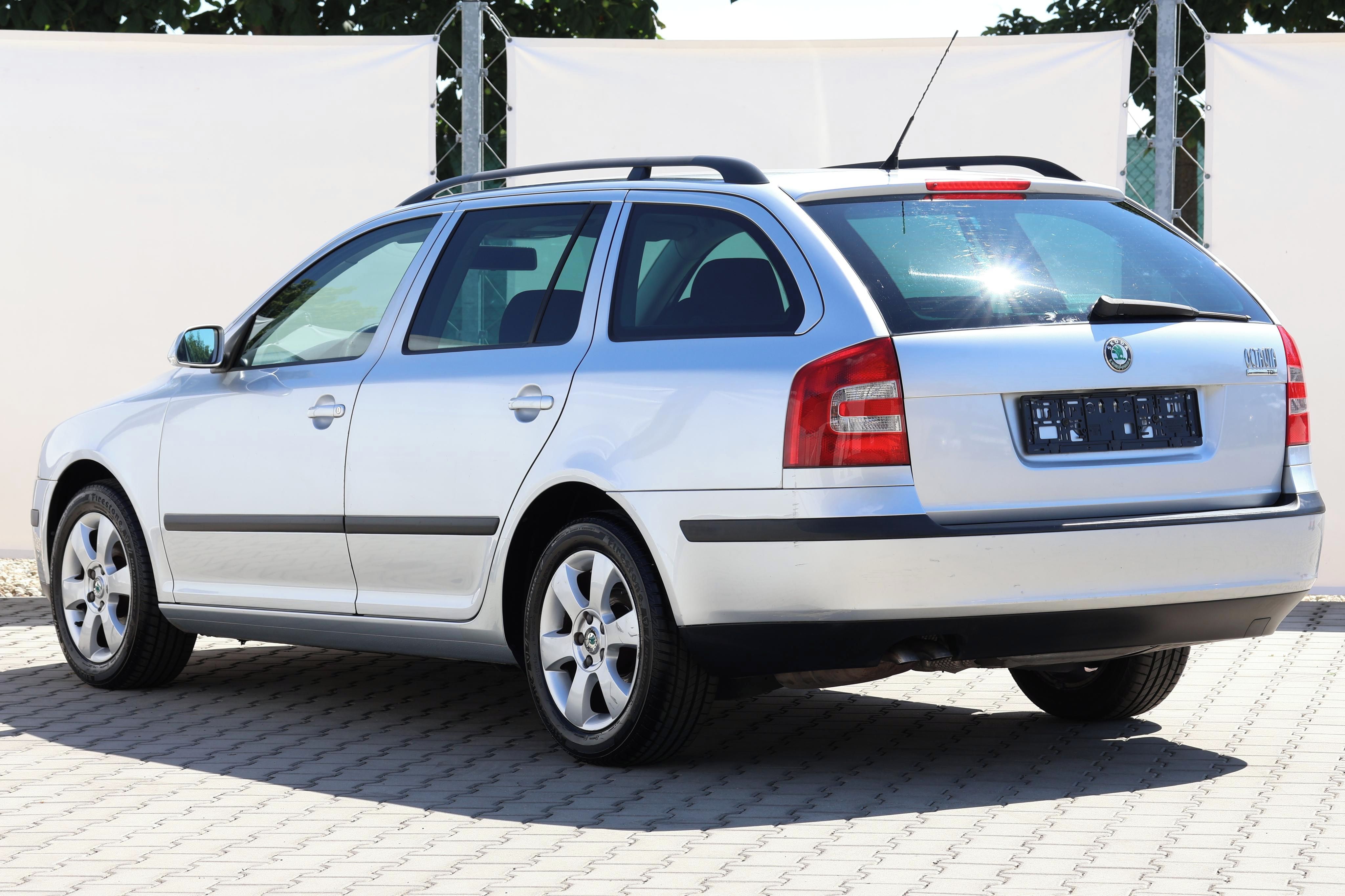 Škoda Octavia, 1.9TDI*77kW*Servis Škoda*1.Maj - fotka 4