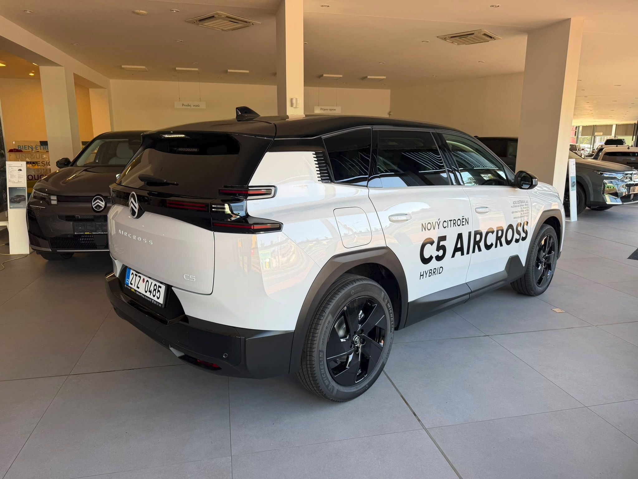 Citroën C5 Aircross, PLUS Hybrid 145k Automatic - fotka 6