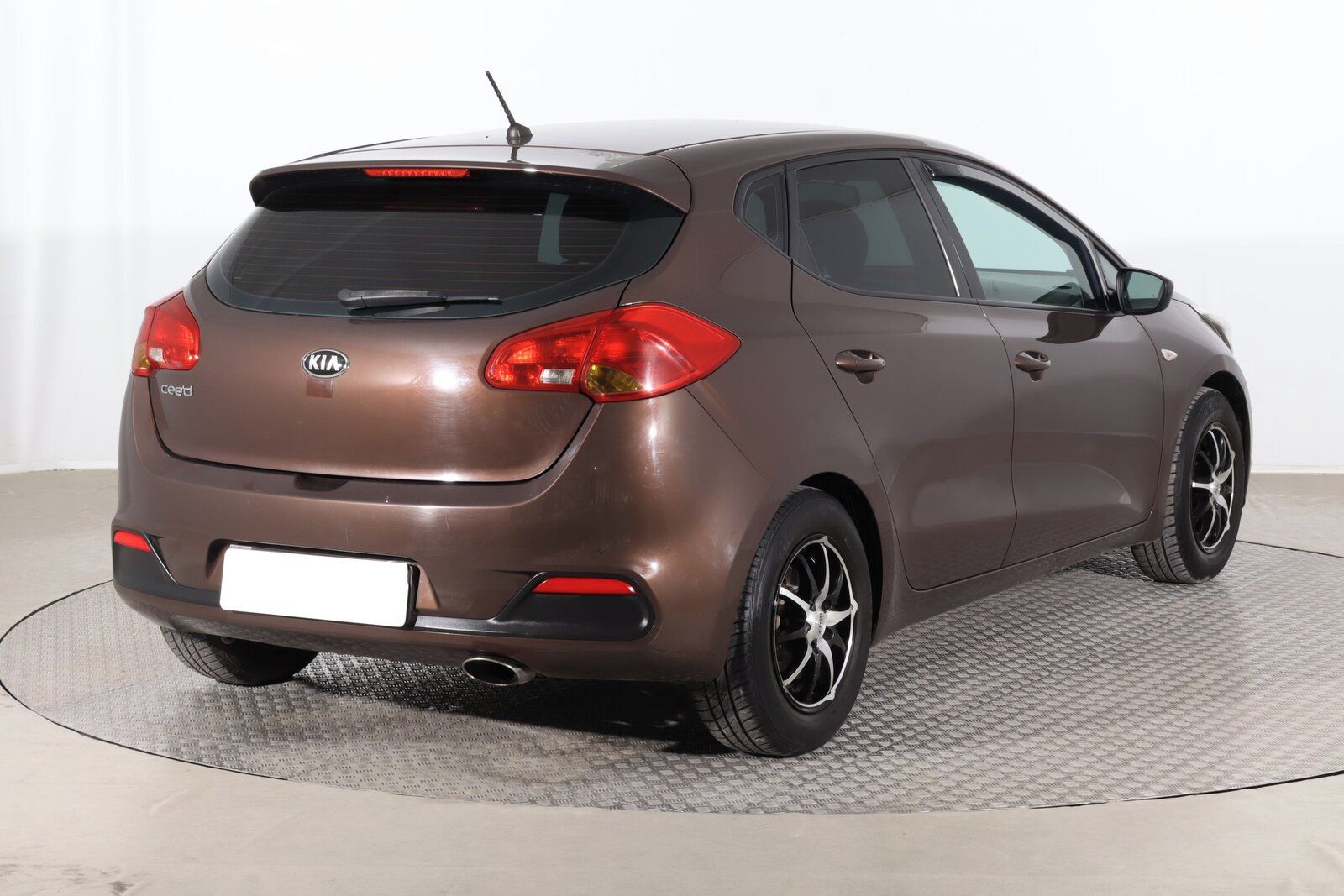 Kia Cee´d, 1.4 CVVT, Serv.kniha - fotka 5