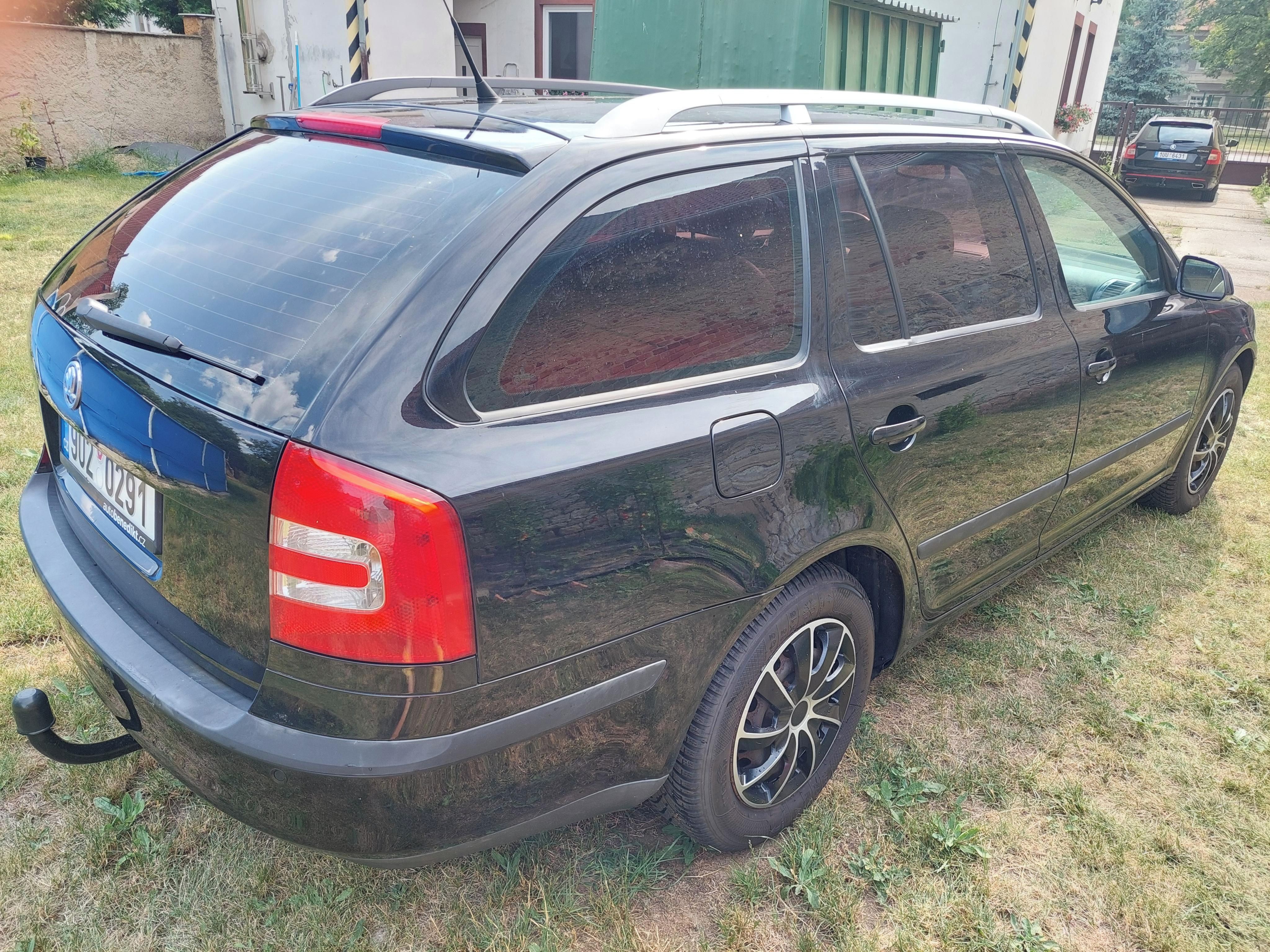 Škoda Octavia, 2.0 TDI v dobrém stavu - fotka 3