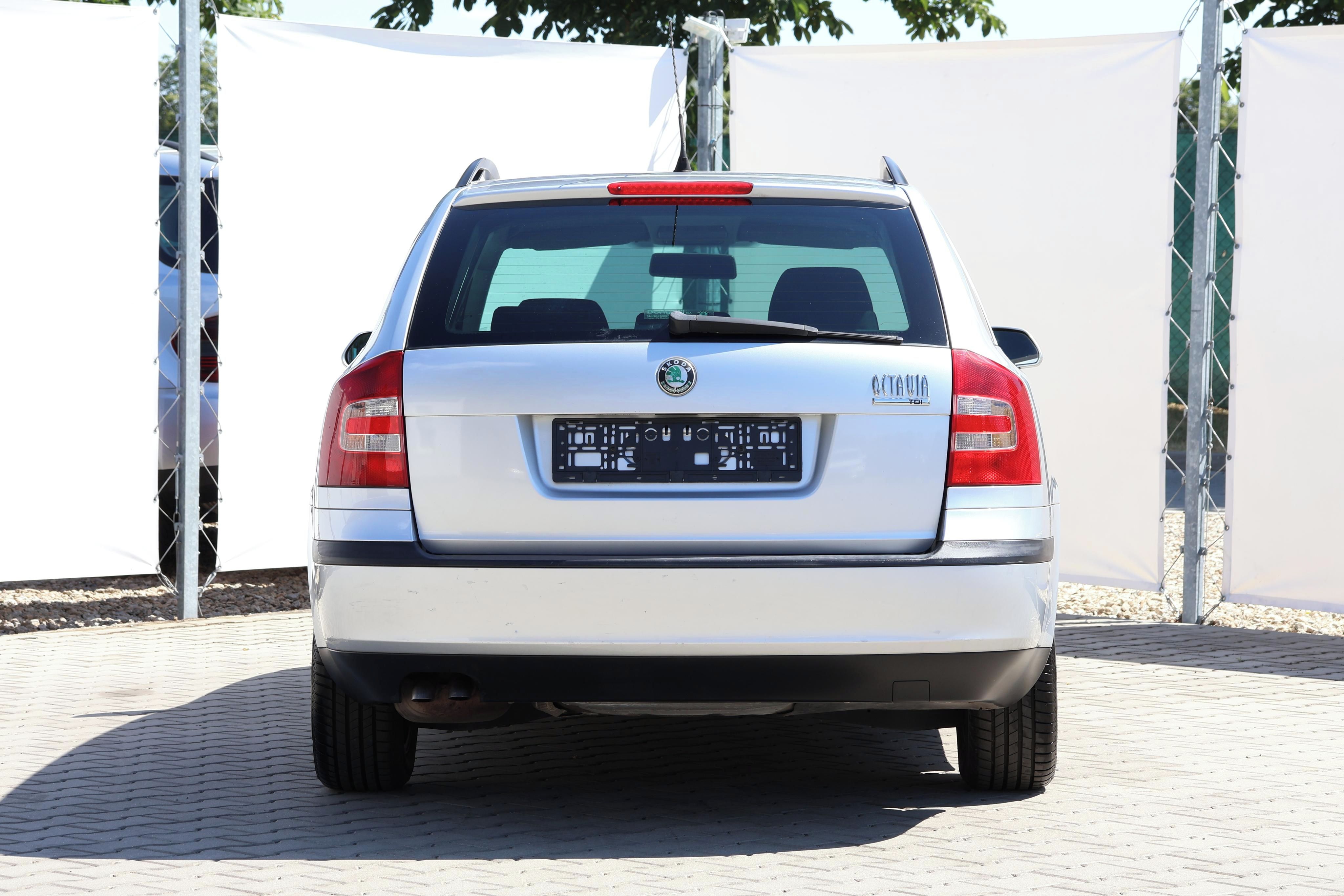 Škoda Octavia, 1.9TDI*77kW*Servis Škoda*1.Maj - fotka 5