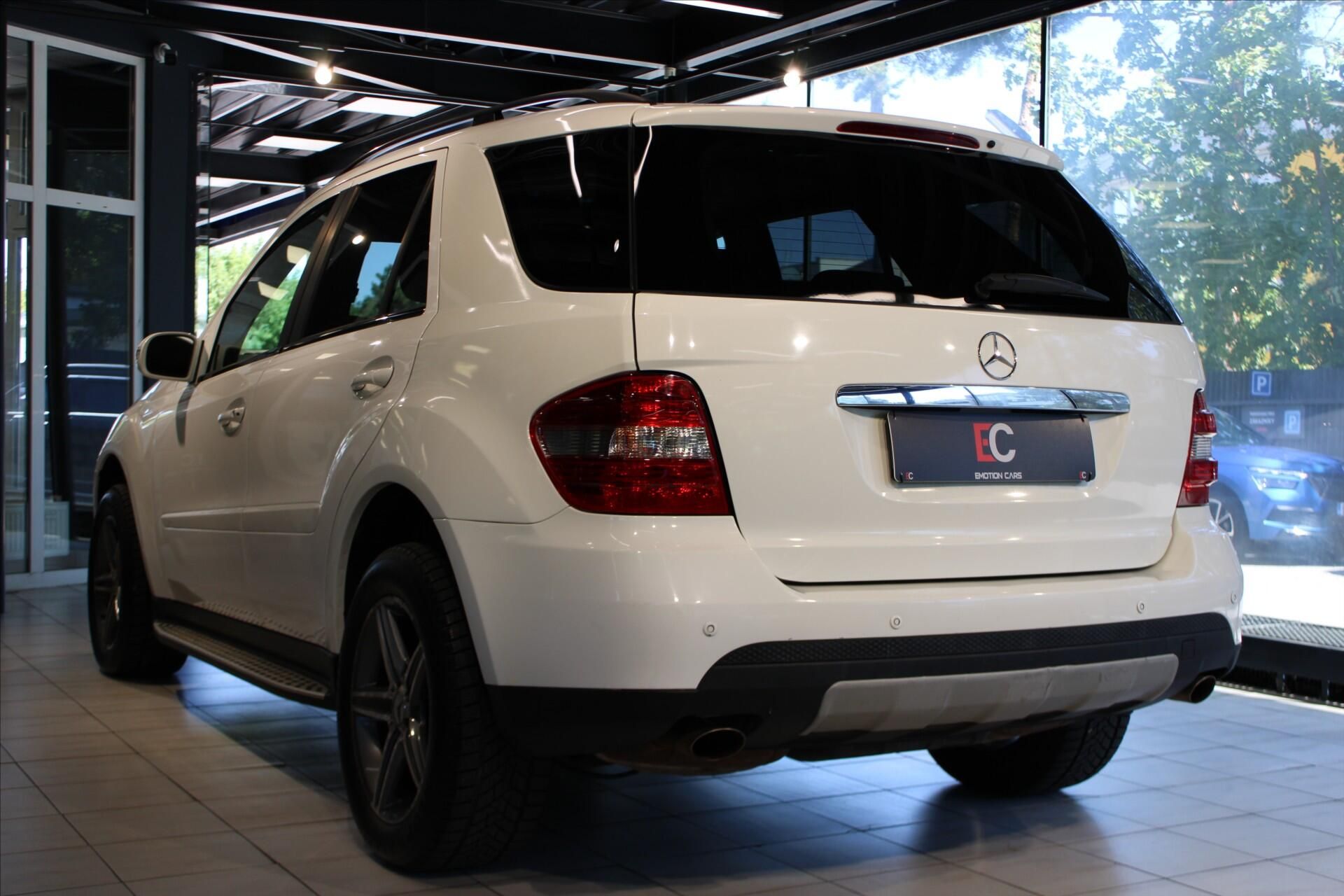 Mercedes-Benz Třídy M, 350 4MATIC H&K/Pano  ML - fotka 4