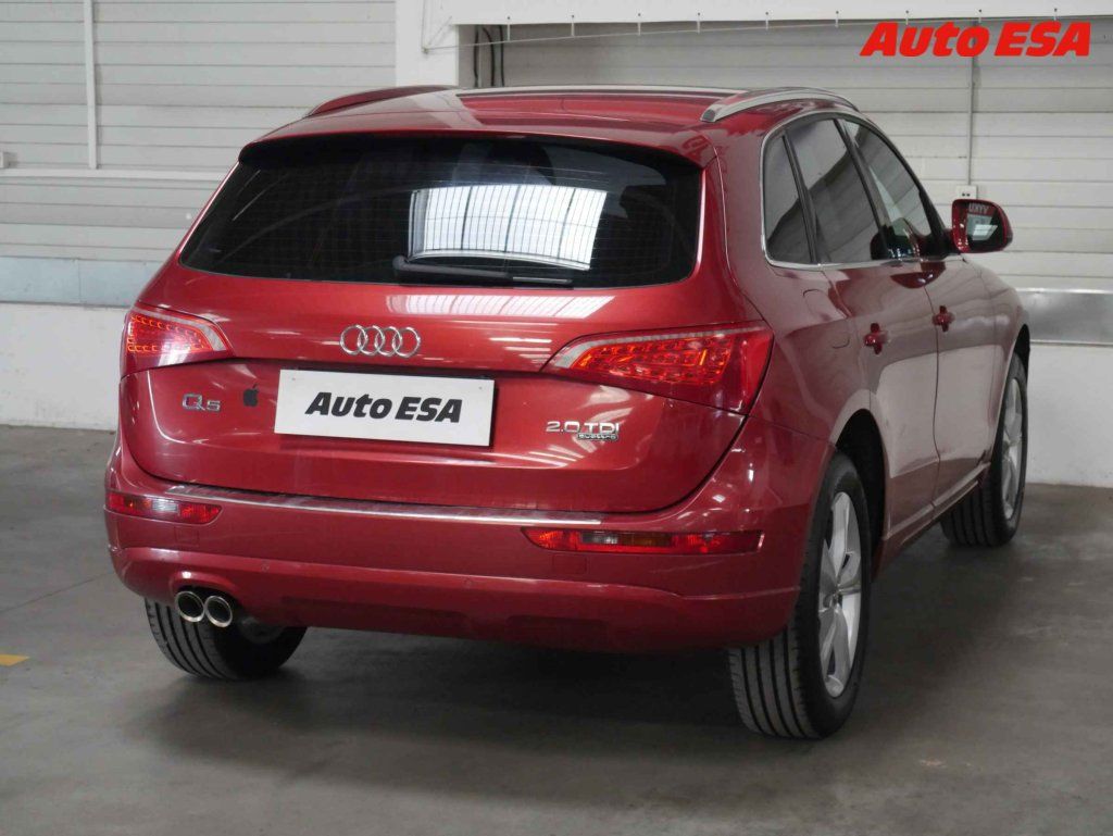 Audi Q5, 2.0 - fotka 6