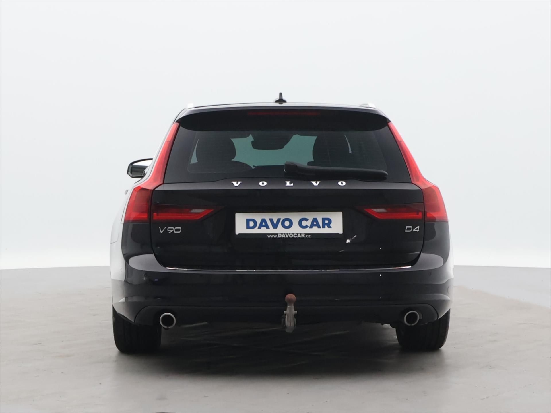 Volvo V90, 2,0 D4 140kW Drive-E Momentum - fotka 6