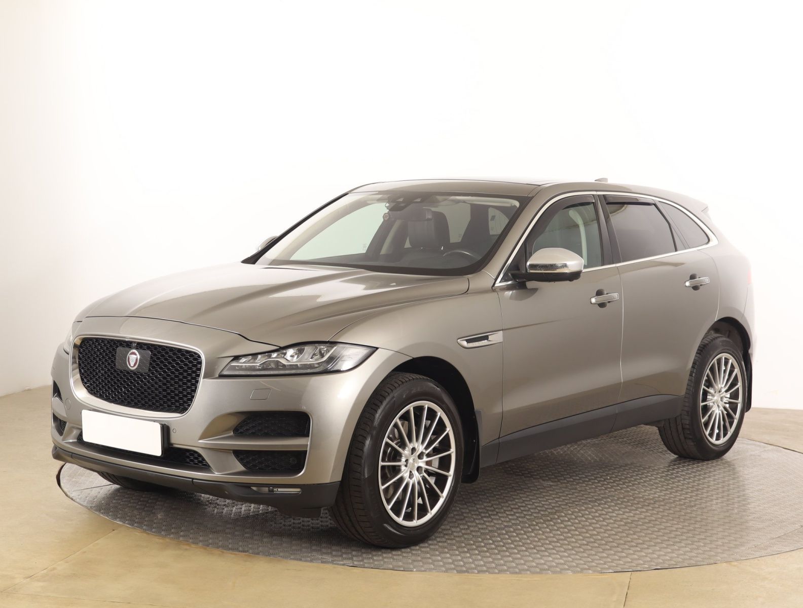 Jaguar F-Pace, 30d AWD, 4X4, Automat - fotka 3