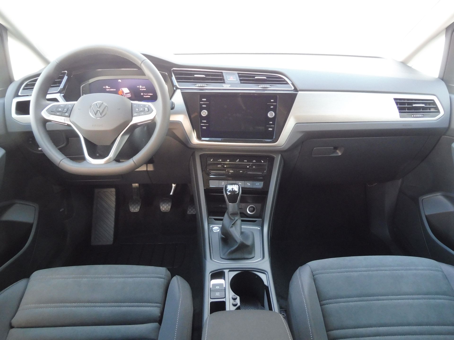 Volkswagen Touran, People 1,5 TSI 110kW - fotka 5