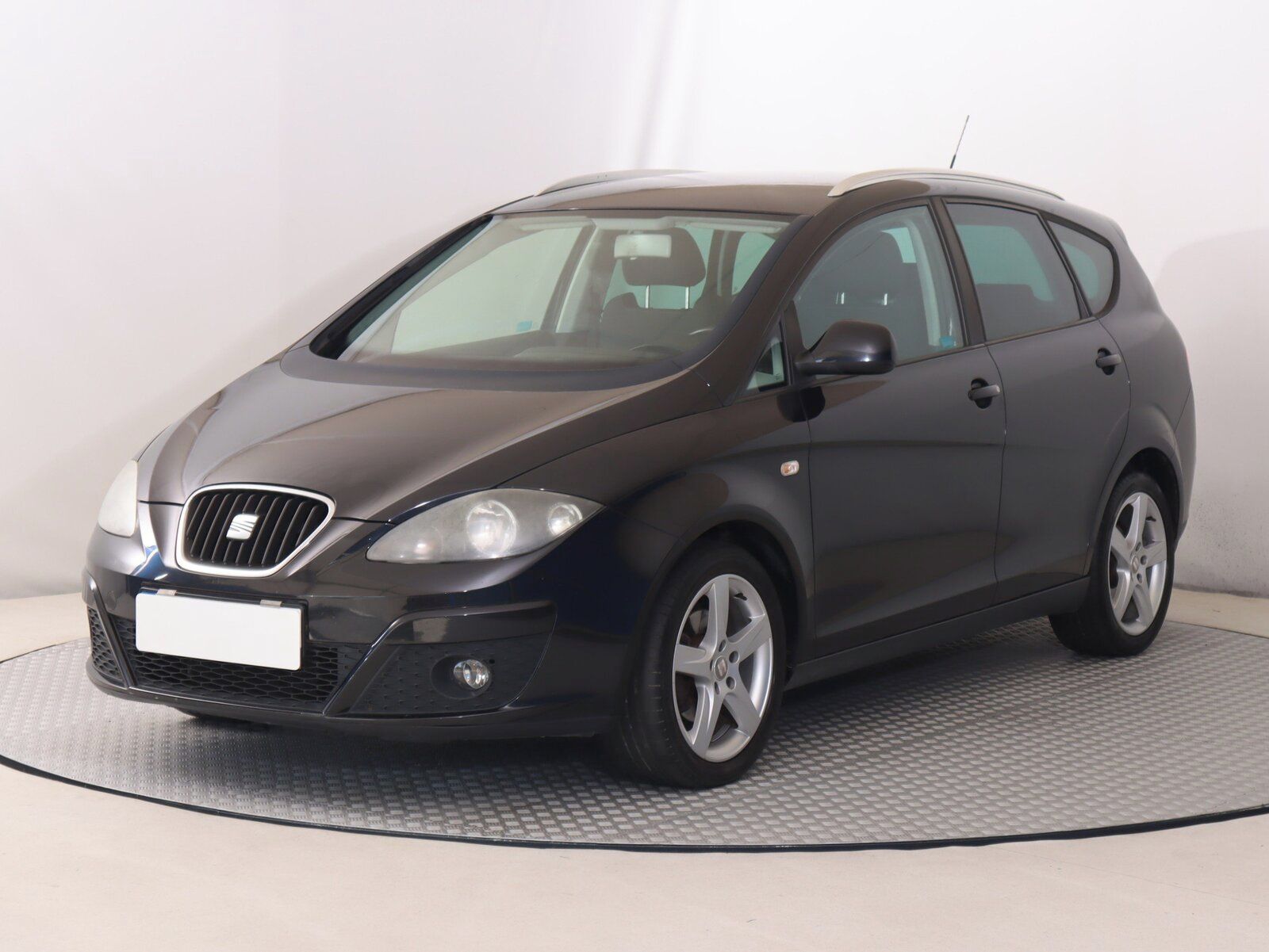 Seat Altea, 1.9 TDI, Serv.kniha - fotka 2
