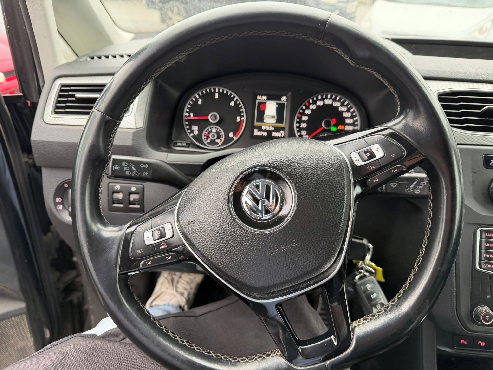 Volkswagen Caddy, 4X4  MAX - DSG 7 MÍST - fotka 4