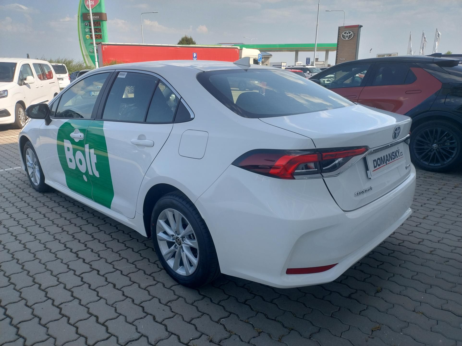 Toyota Corolla, SD 1.8 FHEV Comfort BOLT - fotka 4