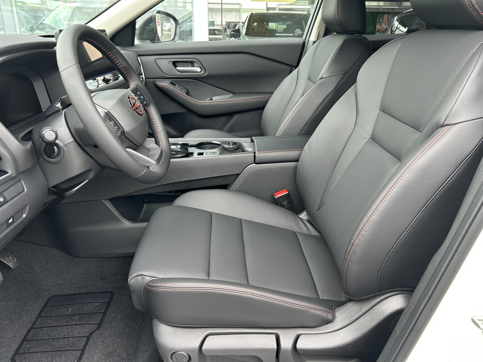 Nissan X-Trail, E-POWER 213HP 4x4 N-Trek - fotka 6